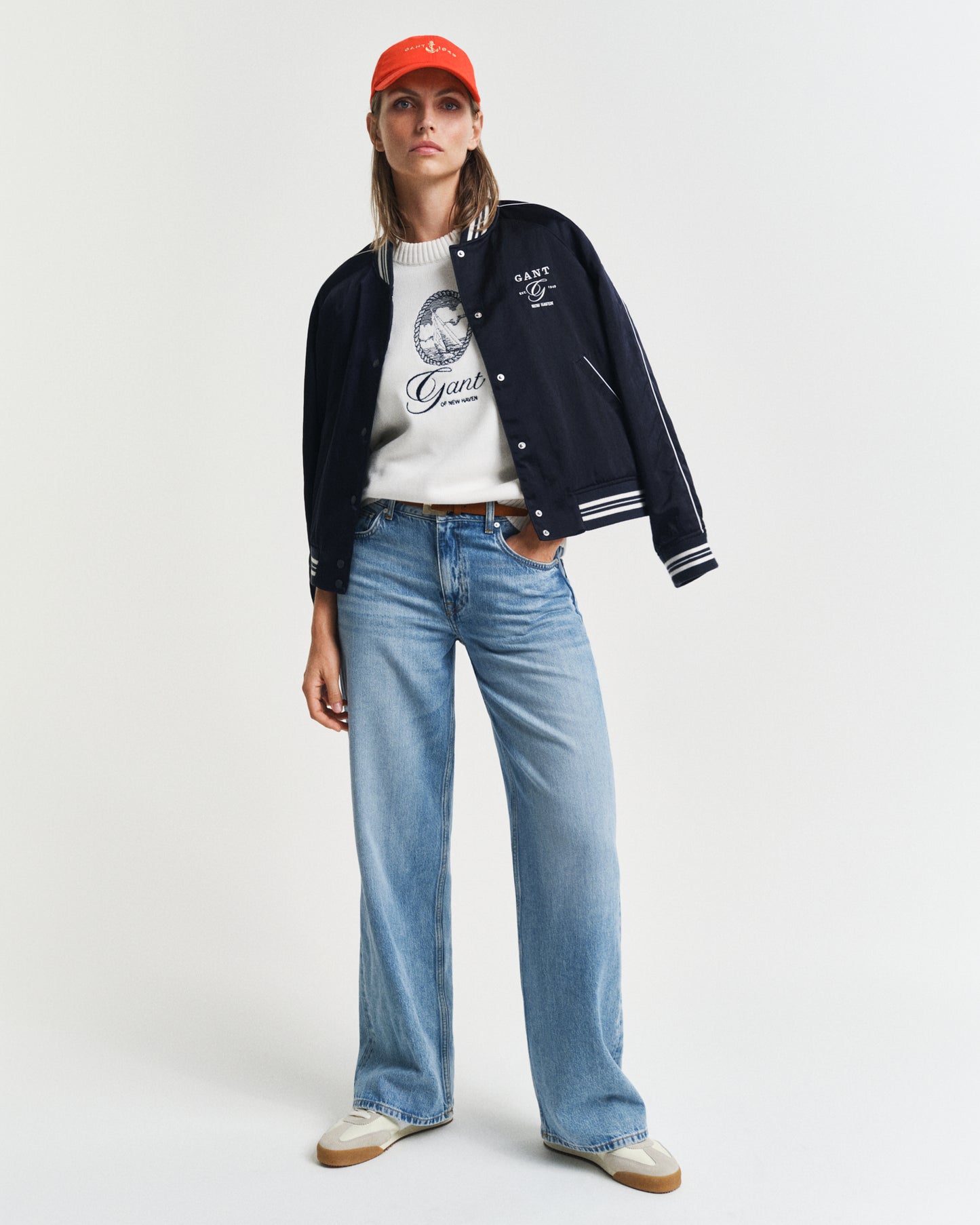 EGGSHELL, GRAPHIC COTTON C-NECK BY GANT AU.