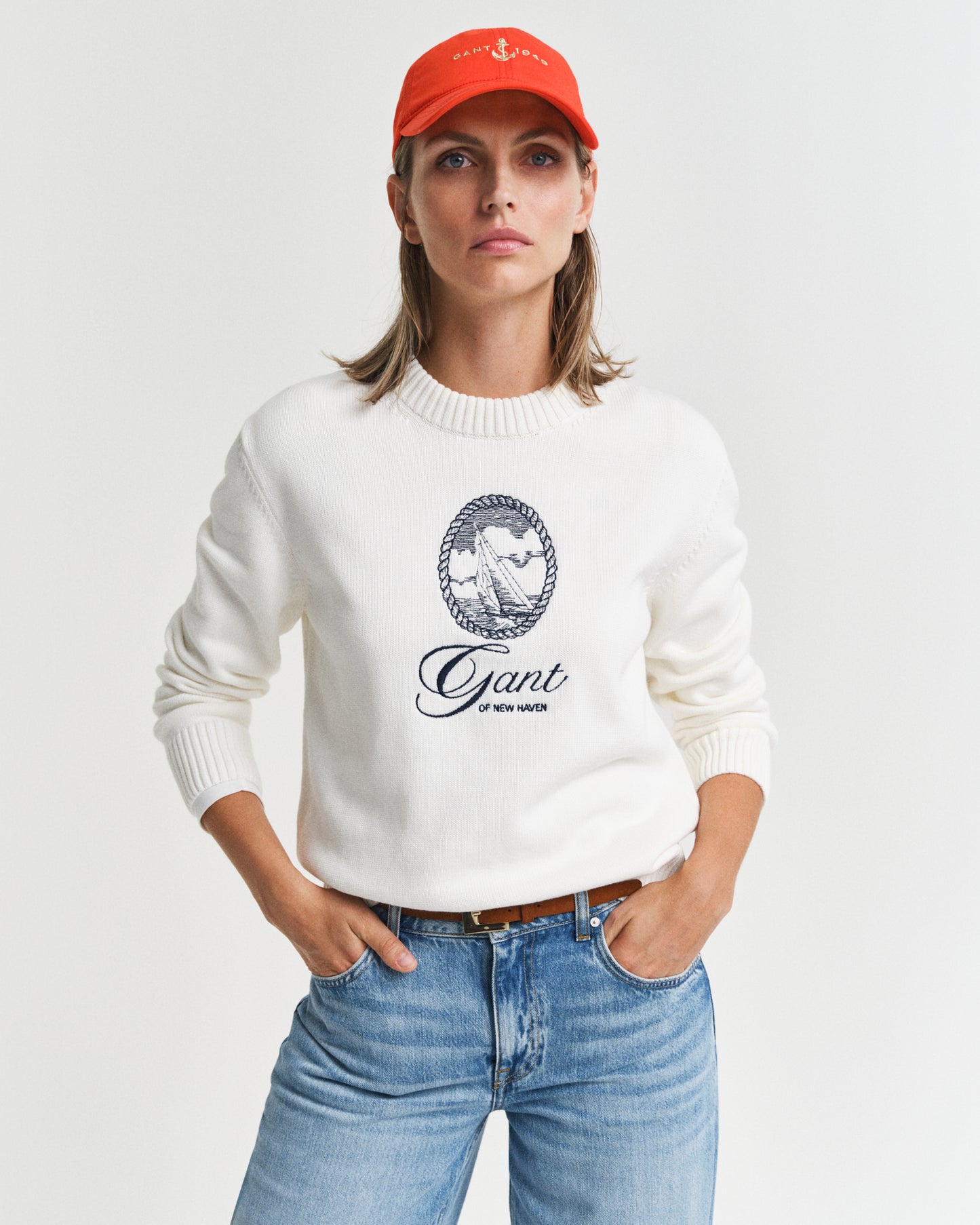 EGGSHELL, GRAPHIC COTTON C-NECK, FRONT-VIEW BY GANT AU.