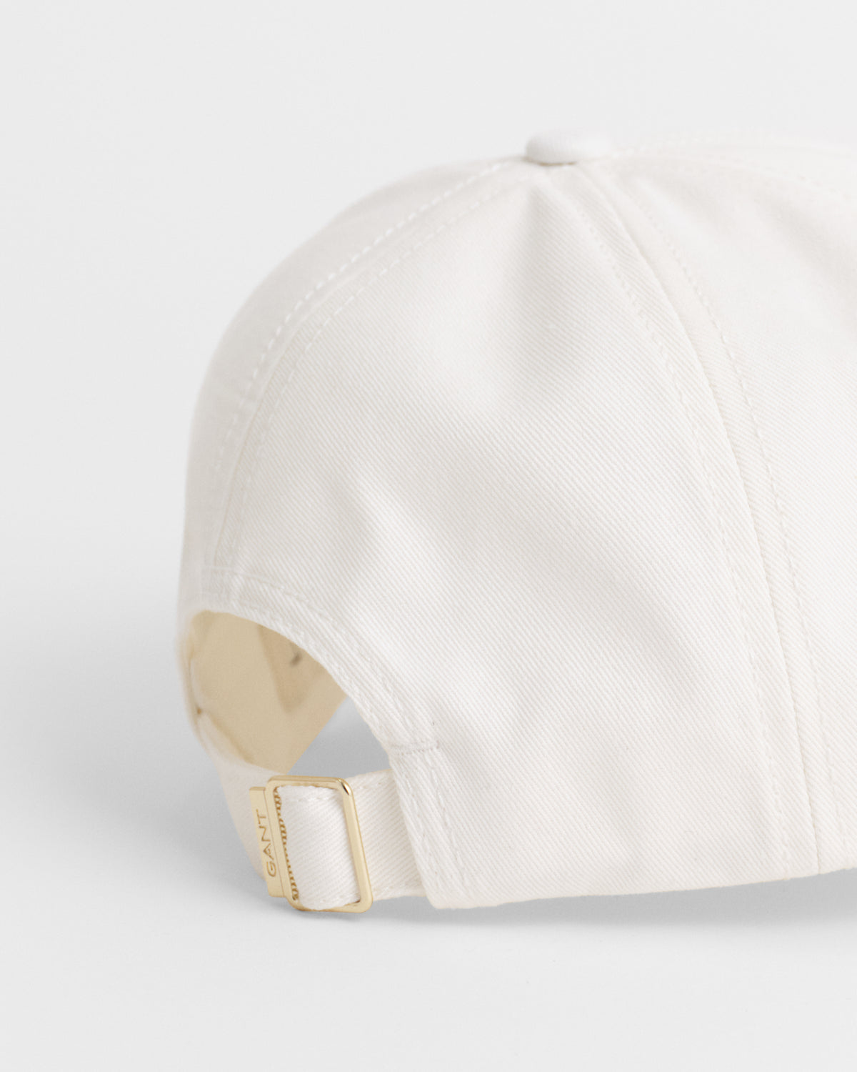 EGGSHELL, SHIELD COTTON TWILL CAP, CLOSE-UP BY GANT AU.