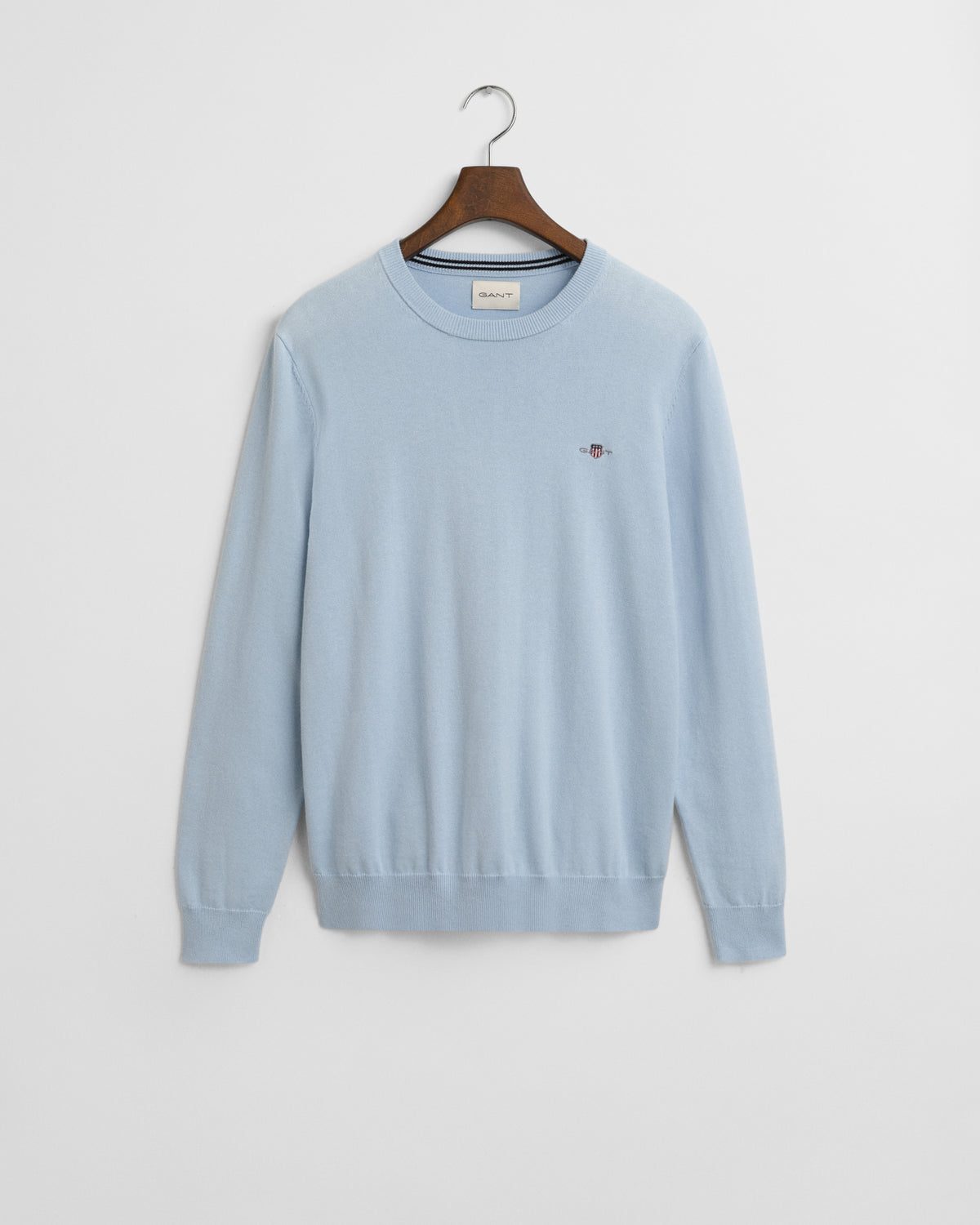 FRESH BLUE, CLASSIC COTTON C-NECK, FLAT-LAY BY GANT AU.
