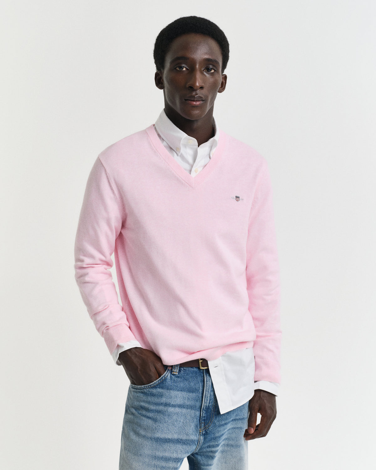 LIGHT PINK MELANGE, CLASSIC COTTON V-NECK, FRONT-VIEW BY GANT AU.