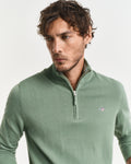 KALAMATA GREEN, CLASSIC COTTON HALF ZIP, CLOSE-UP BY GANT AU.