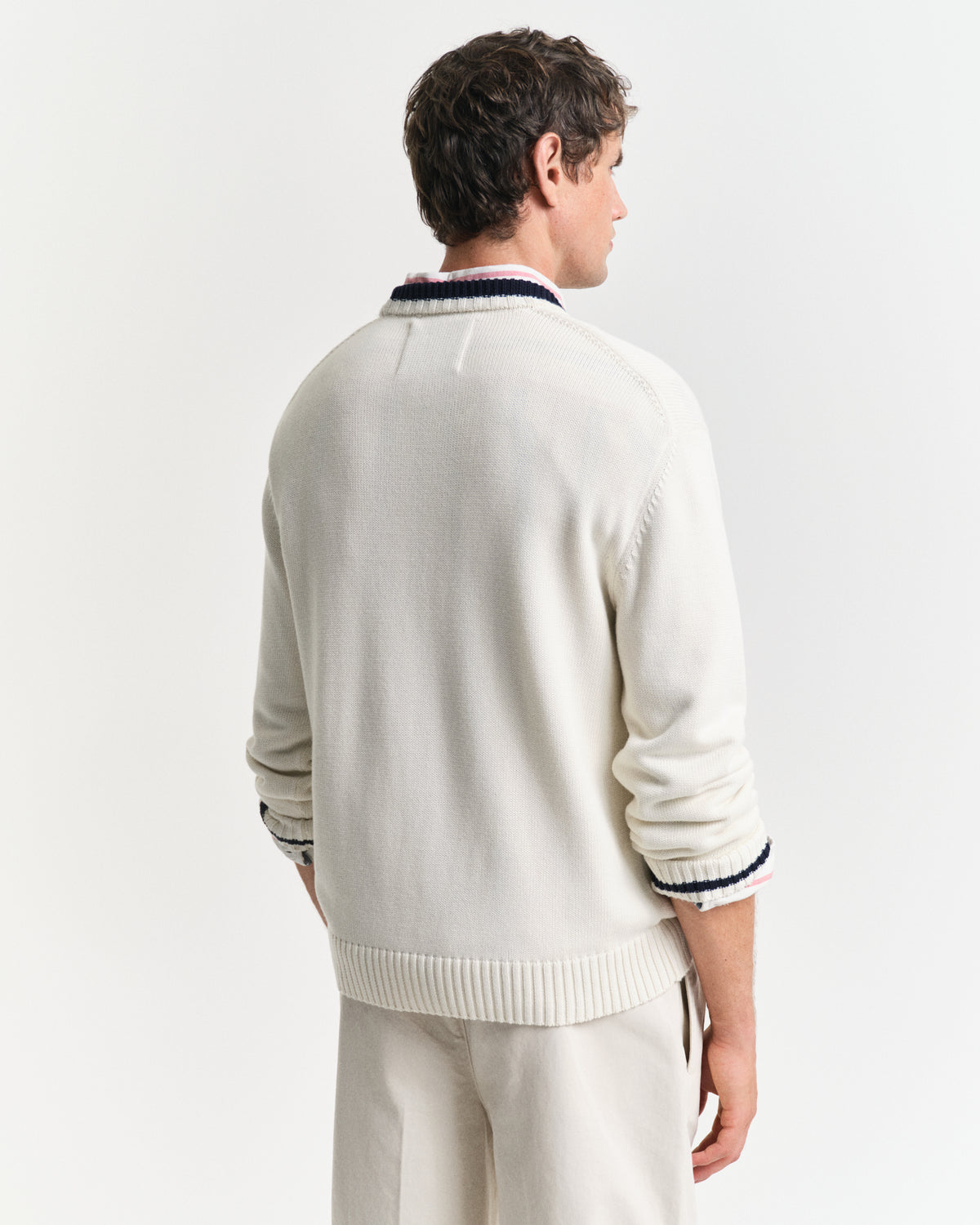 EGGSHELL, FLAG INTARSIA COTTON C-NECK, BACK-VIEW BY GANT AU.
