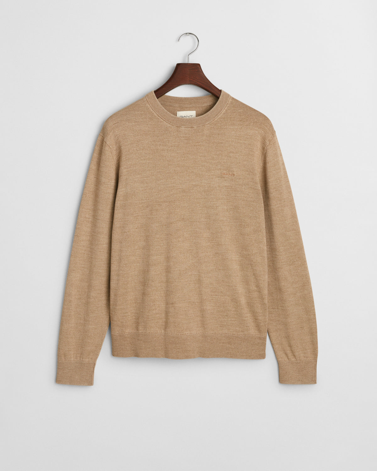 DRY SAND, SUNFADED C-NECK, FLAT-LAY BY GANT AU.