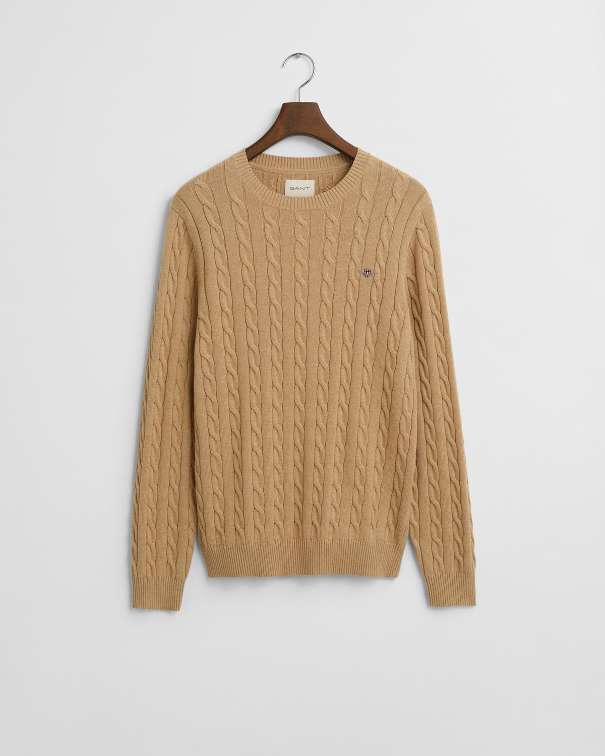 KHAKI MELANGE, COTTON CABLE C-NECK, FLAT-LAY BY GANT AU.
