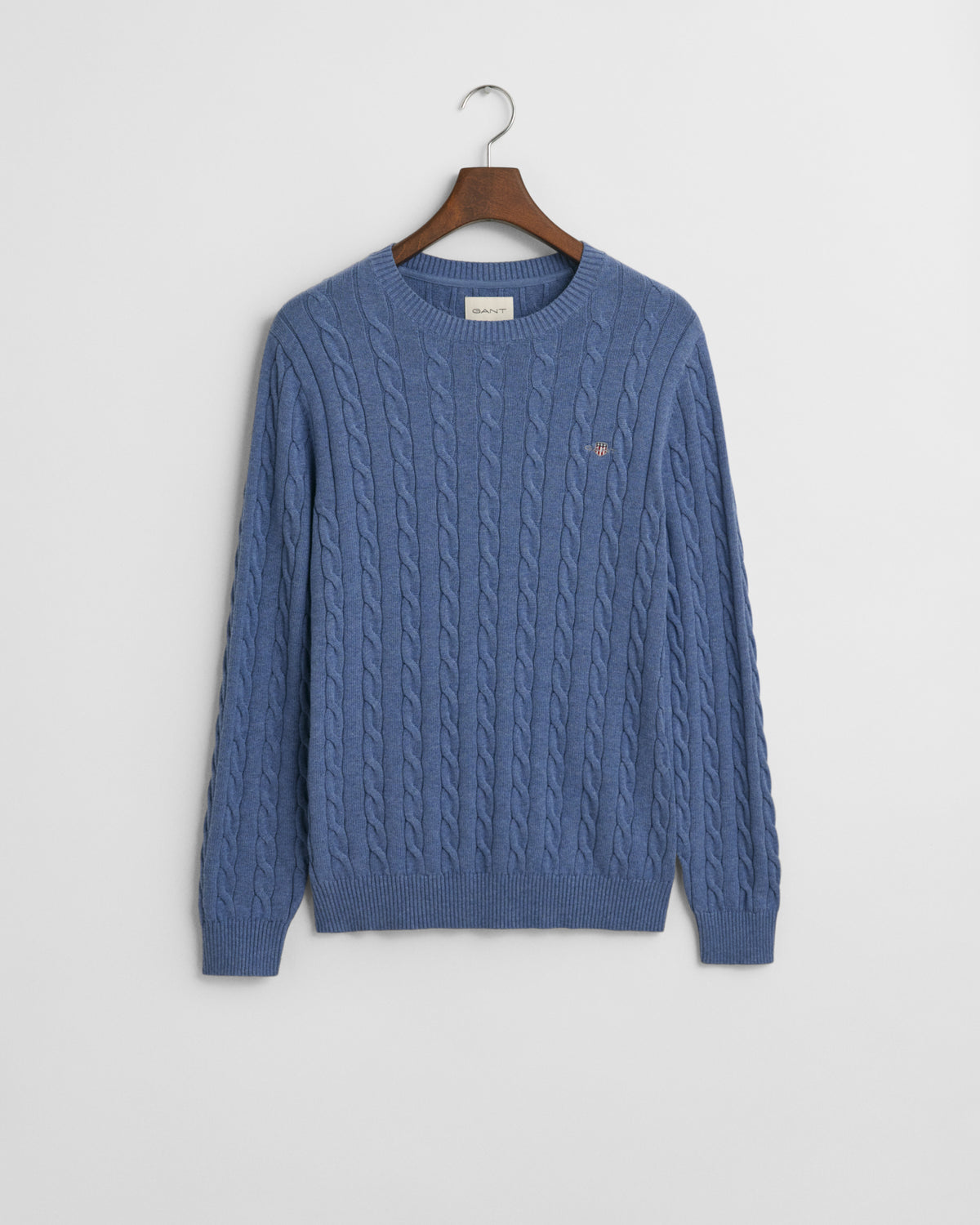 DENIM BLUE MELANGE, COTTON CABLE C-NECK, FLAT-LAY BY GANT AU.