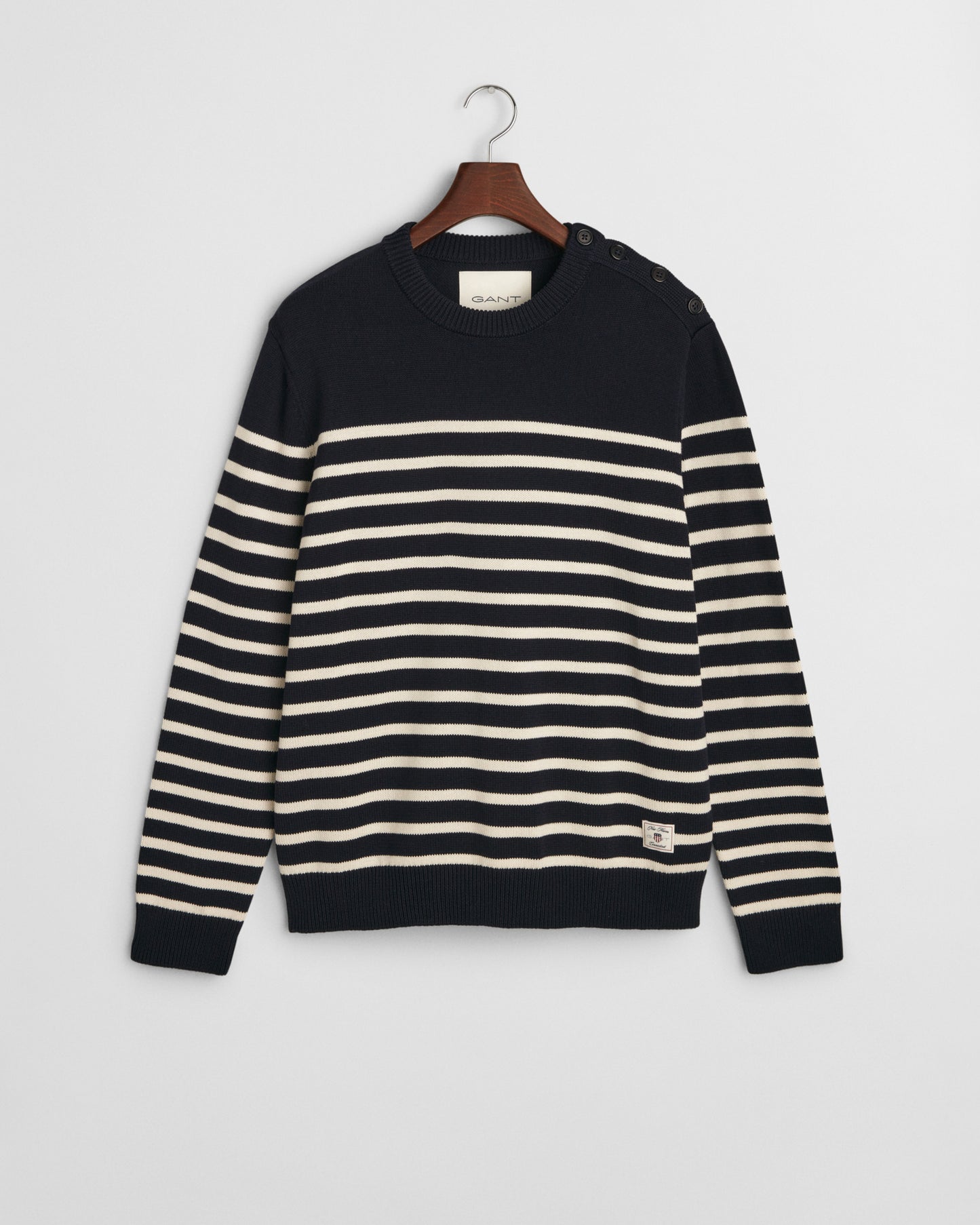 EVENING BLUE, STRIPED COTTON C-NECK, FLAT-LAY BY GANT AU.