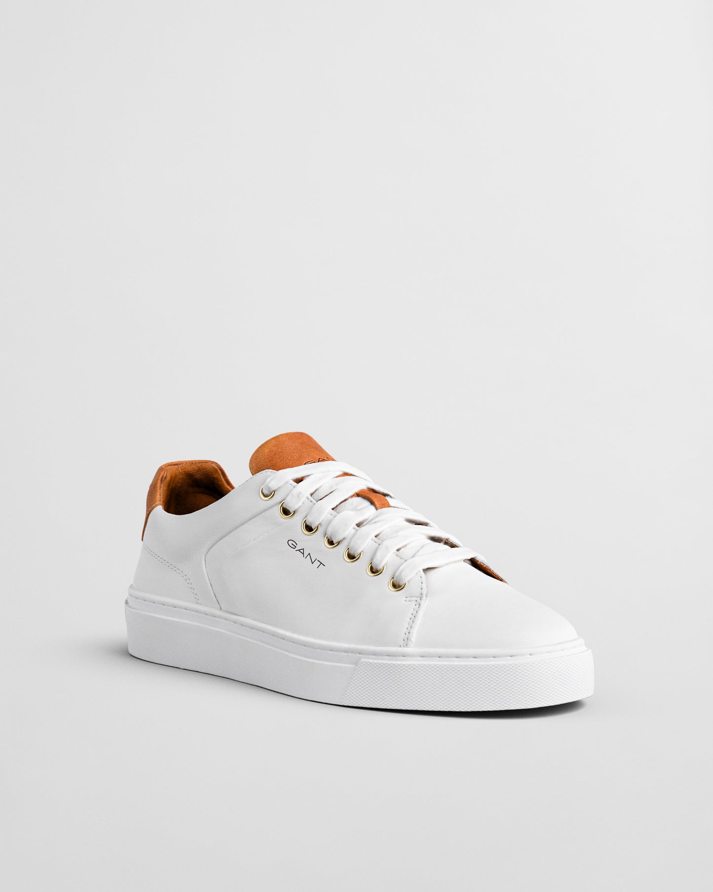 WHITE, MC JULIEN, BACK-VIEW BY GANT AU.
