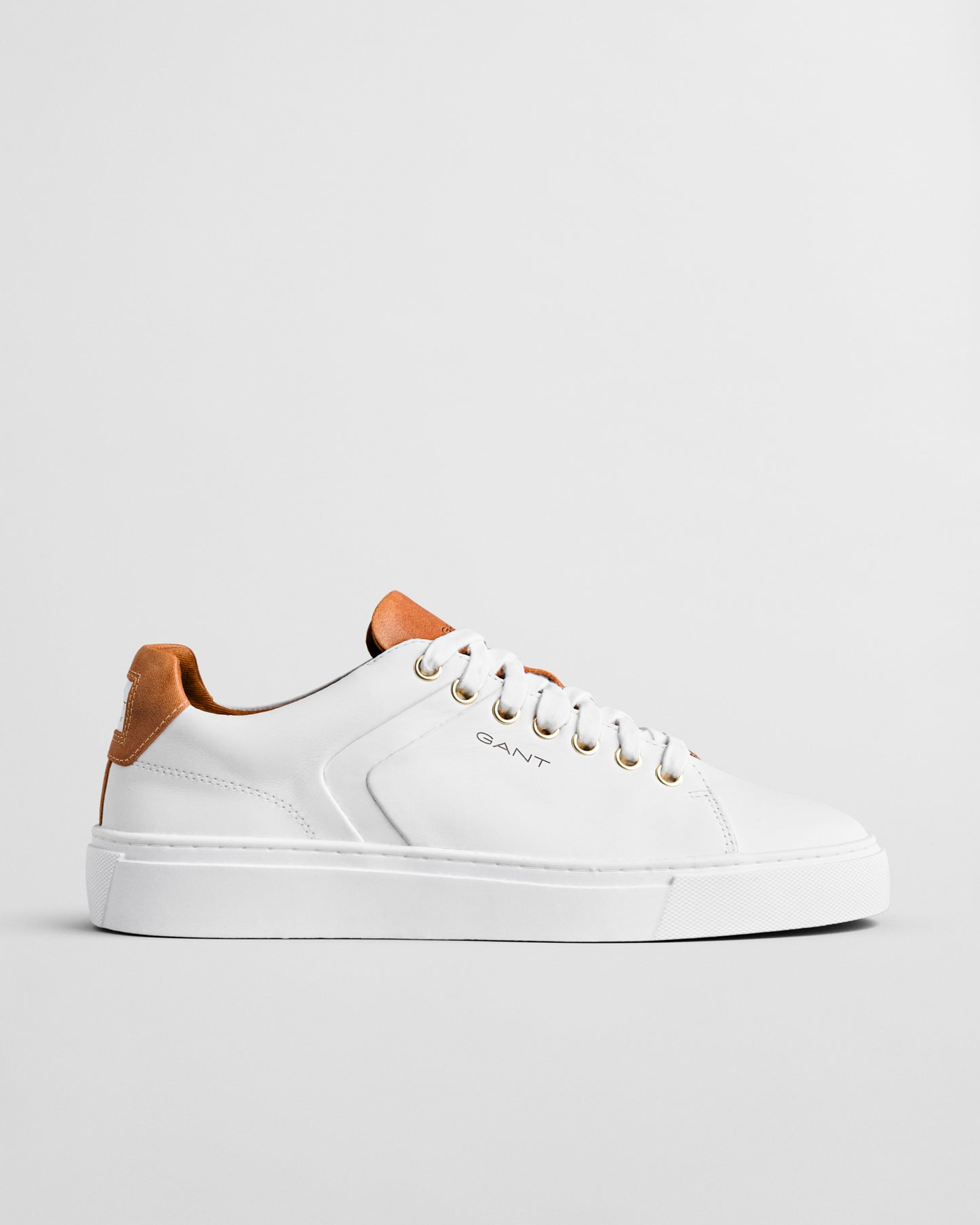 WHITE, MC JULIEN BY GANT AU.