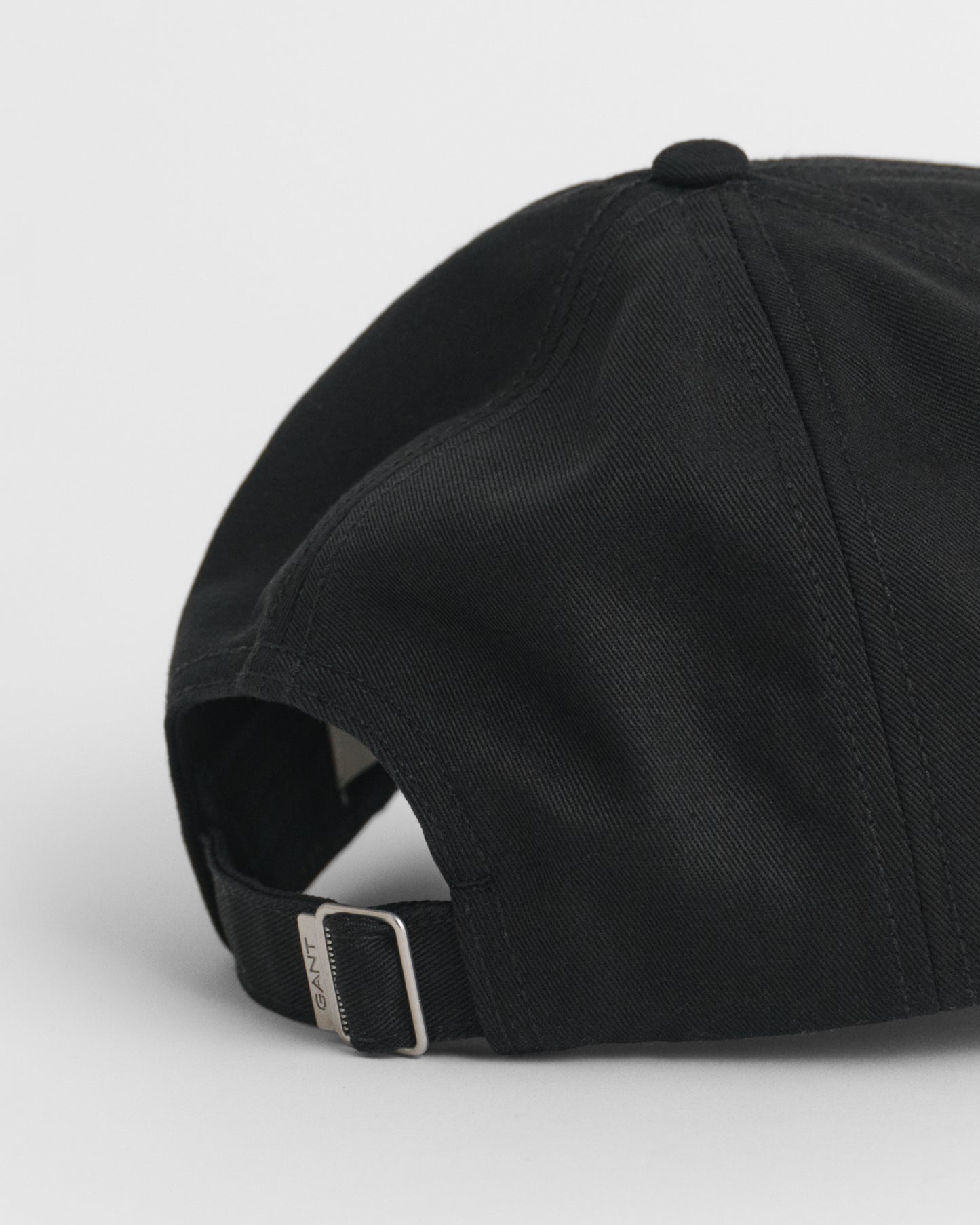 BLACK, SHIELD COTTON TWILL CAP, CLOSE-UP BY GANT AU.
