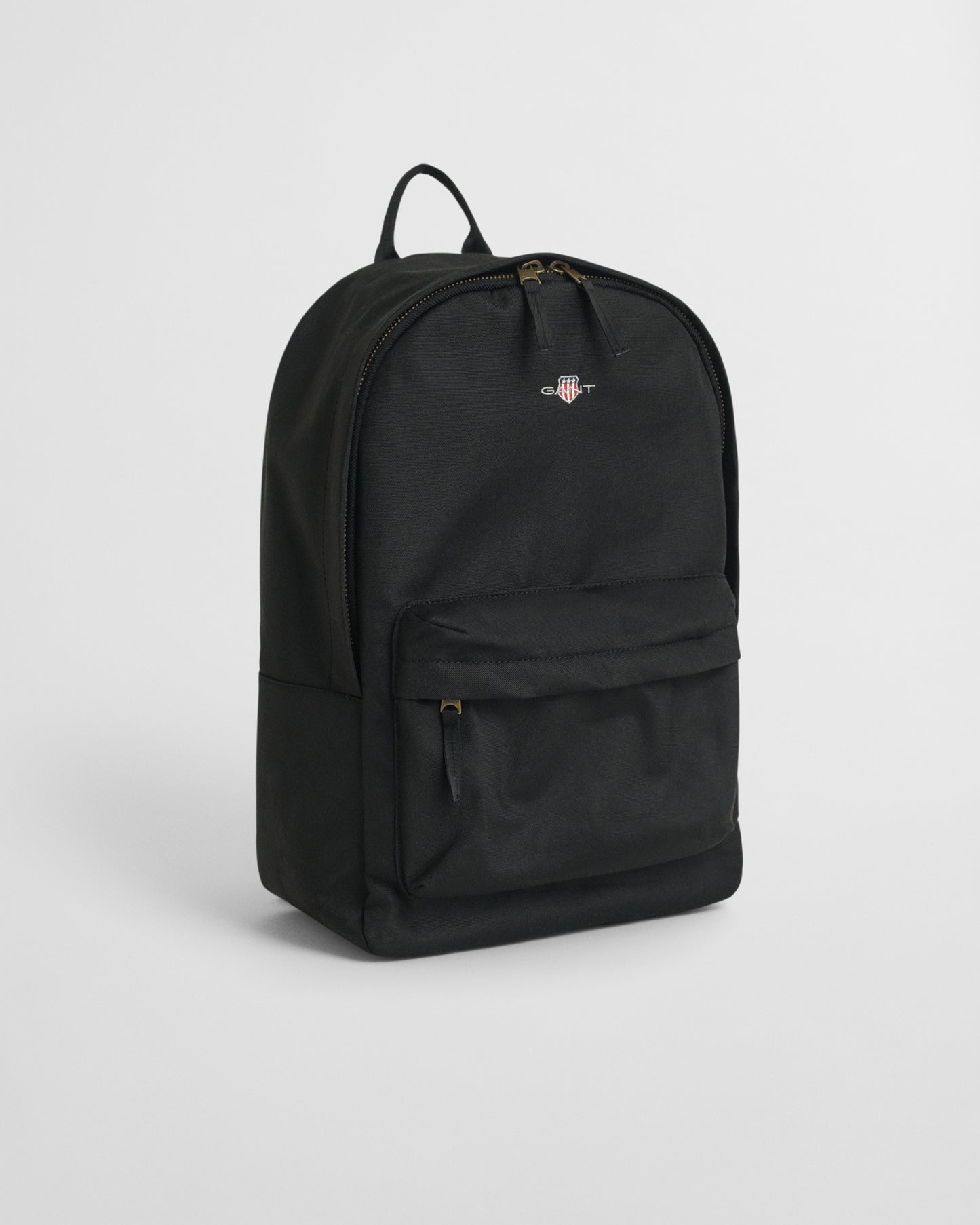 BLACK, ARCHIVE SHIELD BACKPACK, FLAT-LAY BY GANT AU.