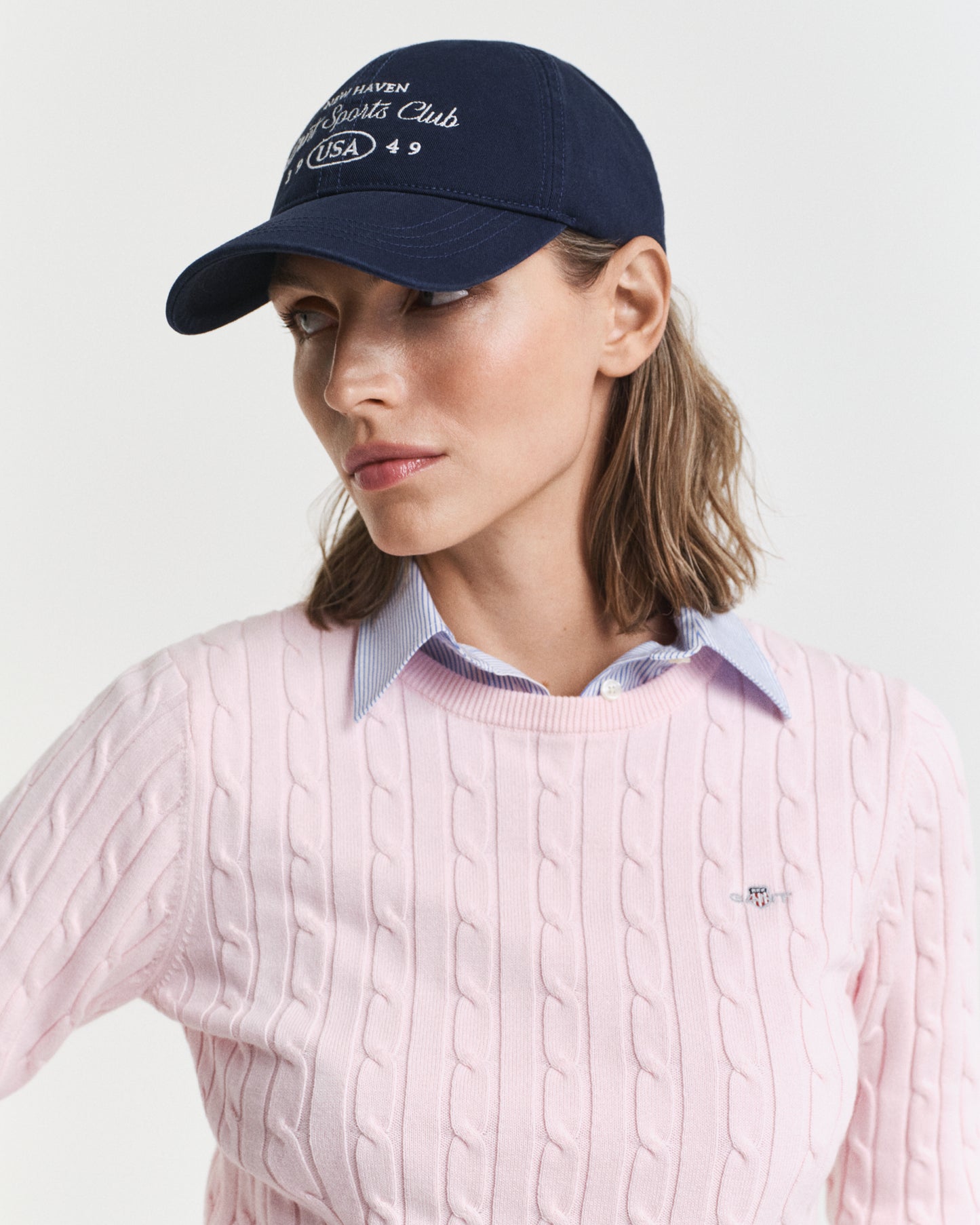 SALMON, STRETCH COTTON CABLE C-NECK, CLOSE-UP BY GANT AU.