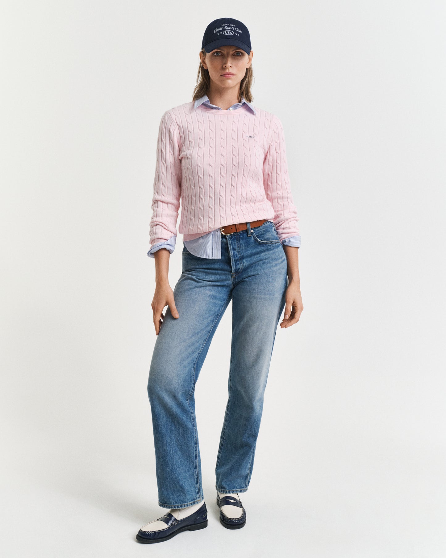 SALMON, STRETCH COTTON CABLE C-NECK BY GANT AU.