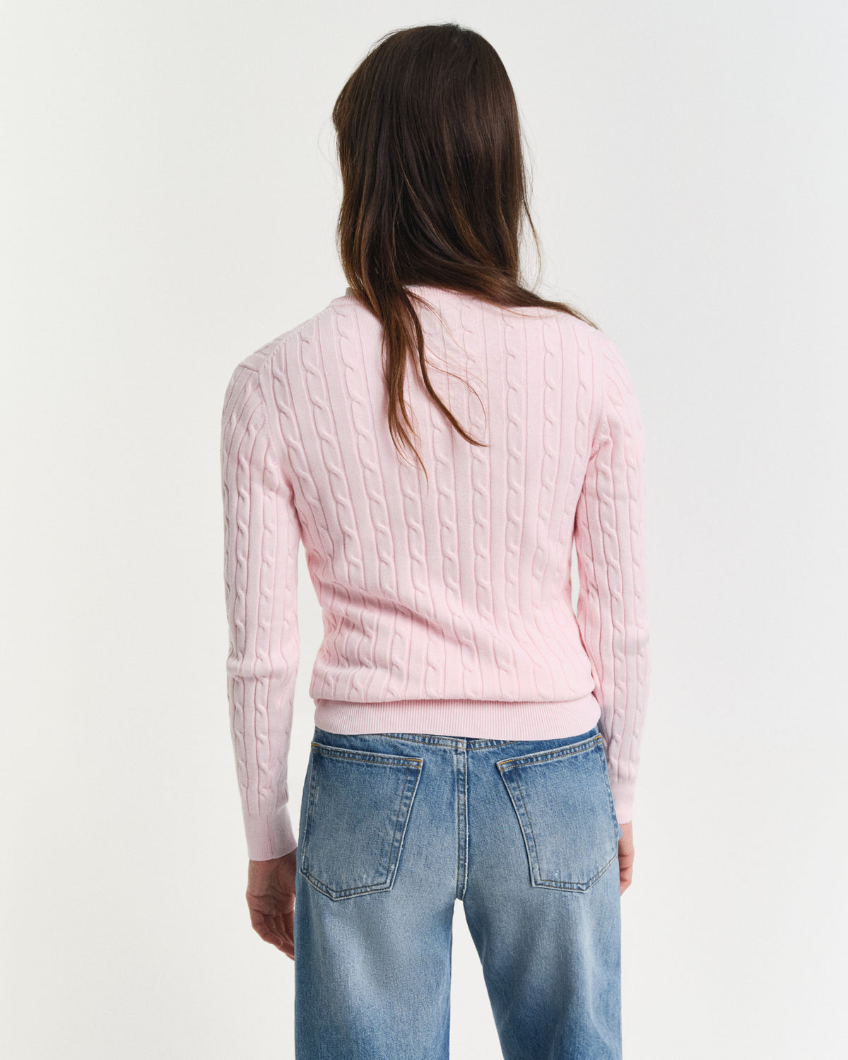 SALMON, STRETCH COTTON CABLE V-NECK, BACK-VIEW BY GANT AU.