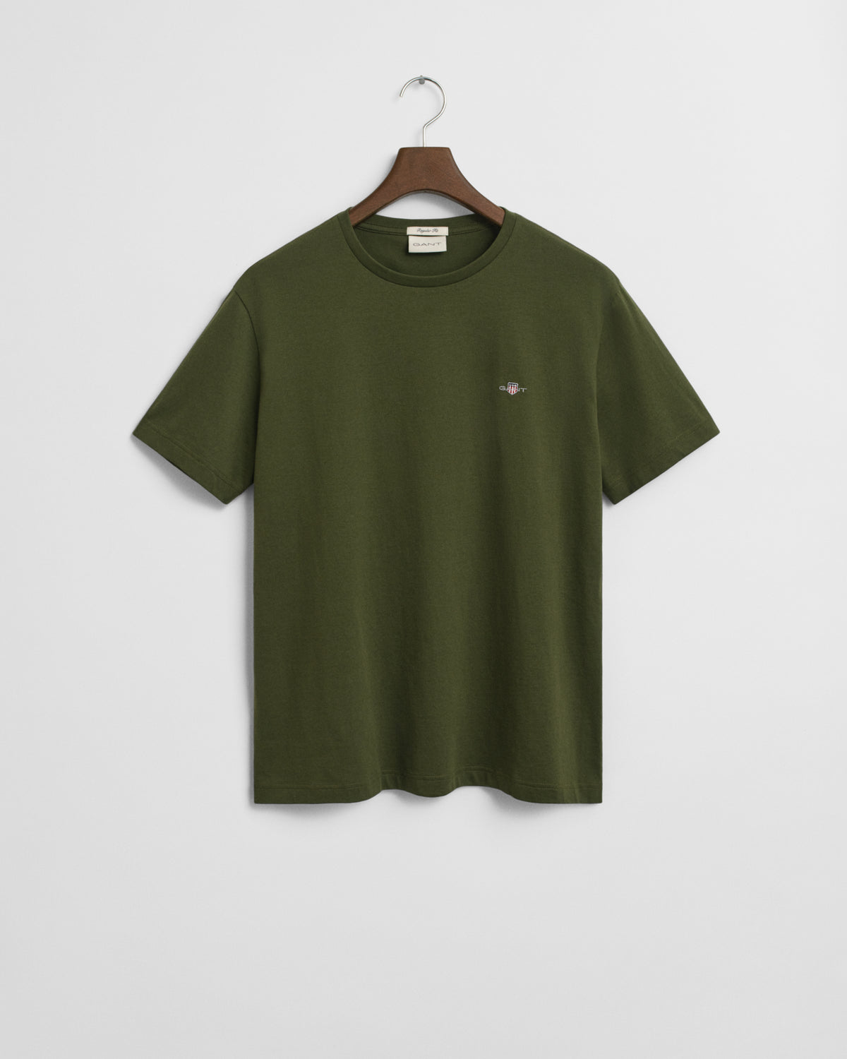 COUNTRY GREEN, REG SHIELD SS T-SHIRT BY GANT AU.