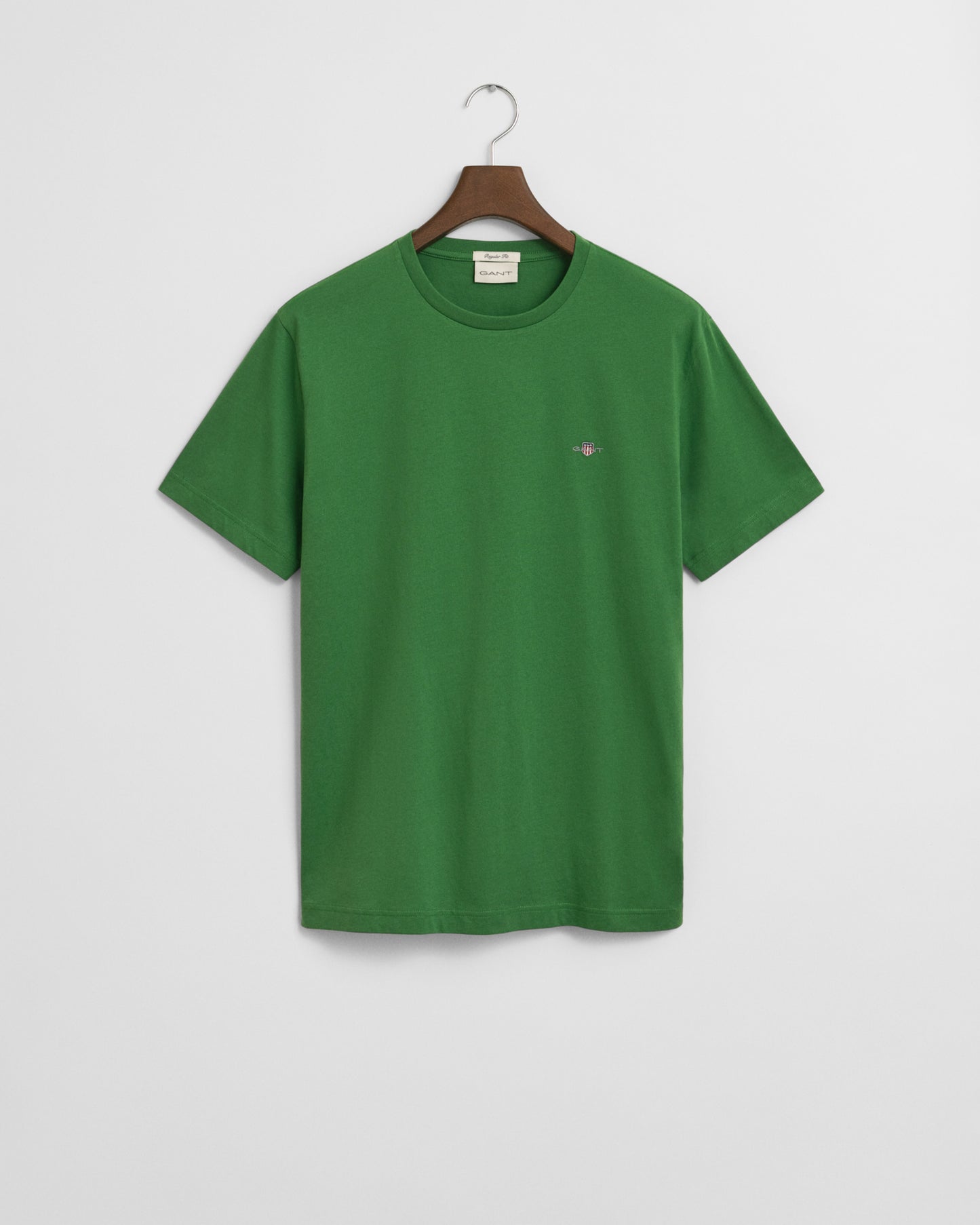 GRASS GREEN, REG SHIELD SS T-SHIRT BY GANT AU.