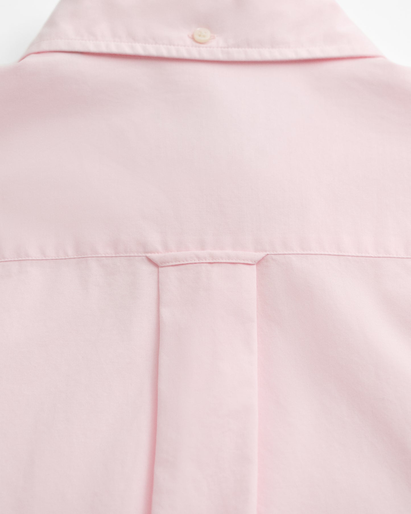 LIGHT PINK, REG CLASSIC POPLIN SHIRT, CLOSE-UP BY GANT AU.