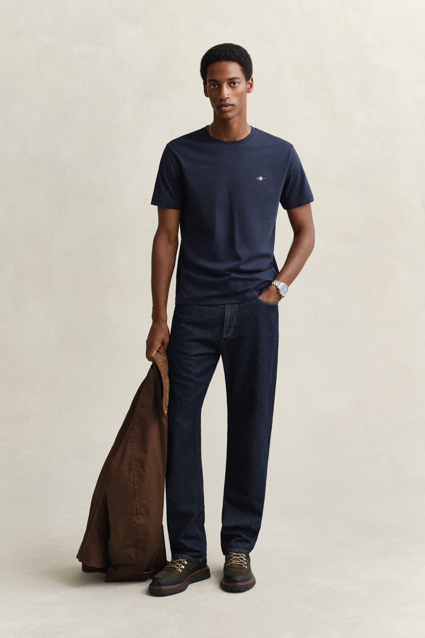 EVENING BLUE, Shield T-Shirt BY GANT AU.