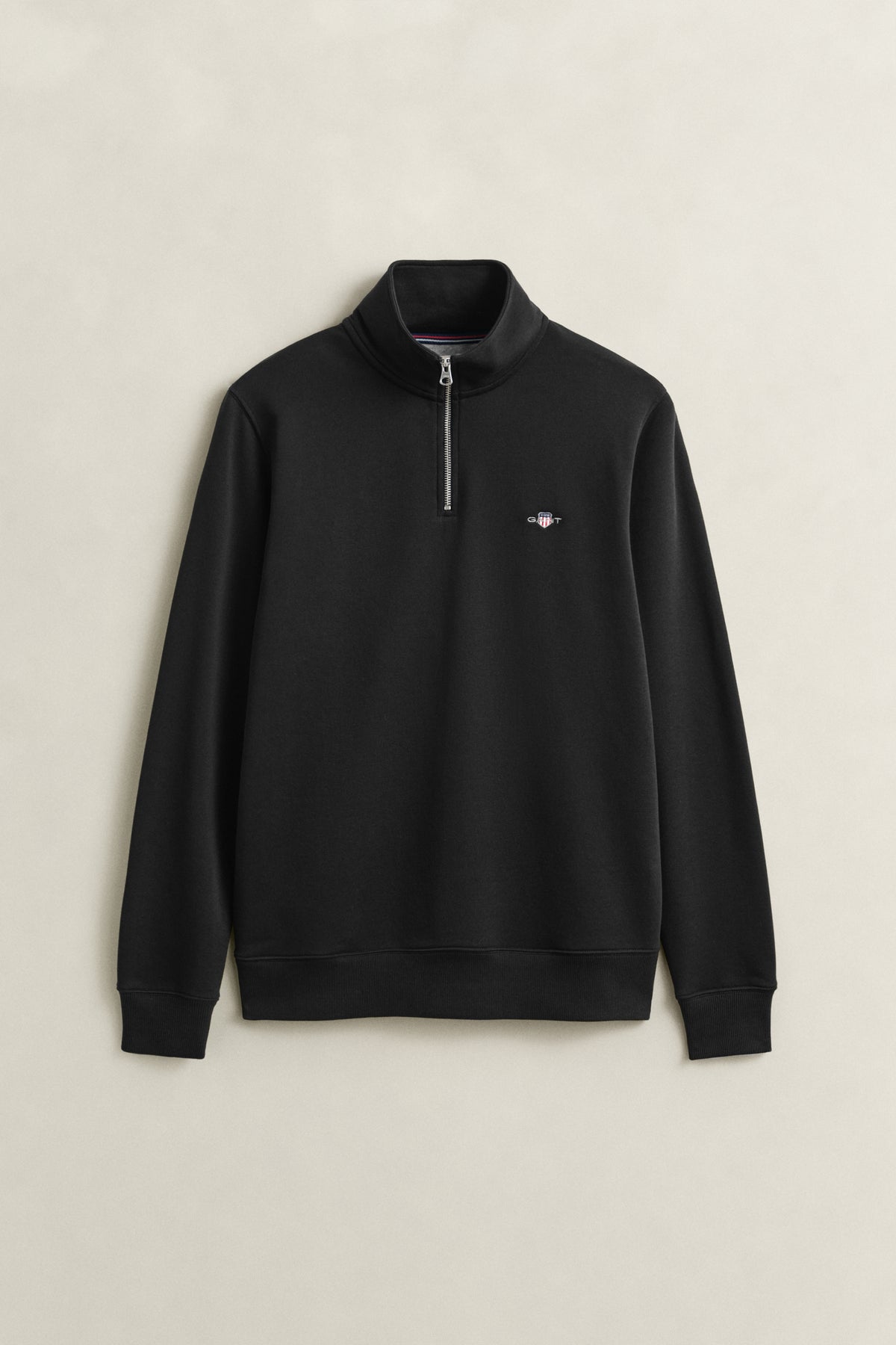 BLACK, REG SHIELD HALF ZIP SWEAT BY GANT AU.