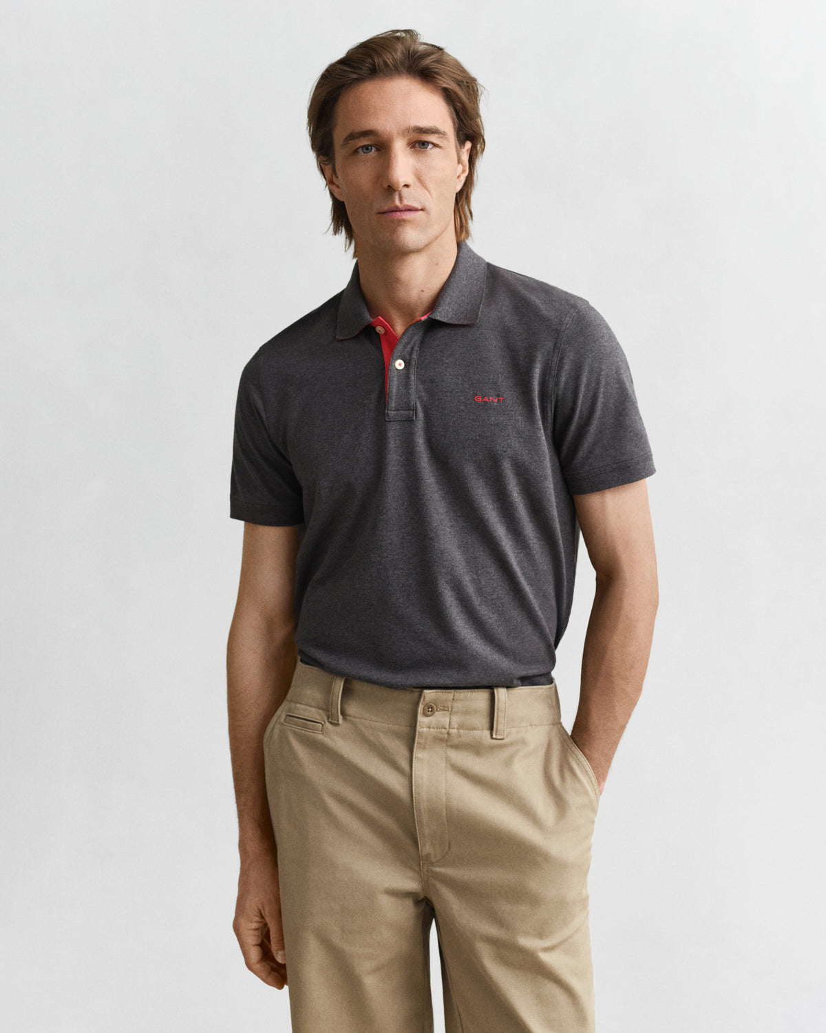 ANTRACIT MELANGE, REG CONTRAST PIQUE SS POLO, FRONT-VIEW BY GANT AU.