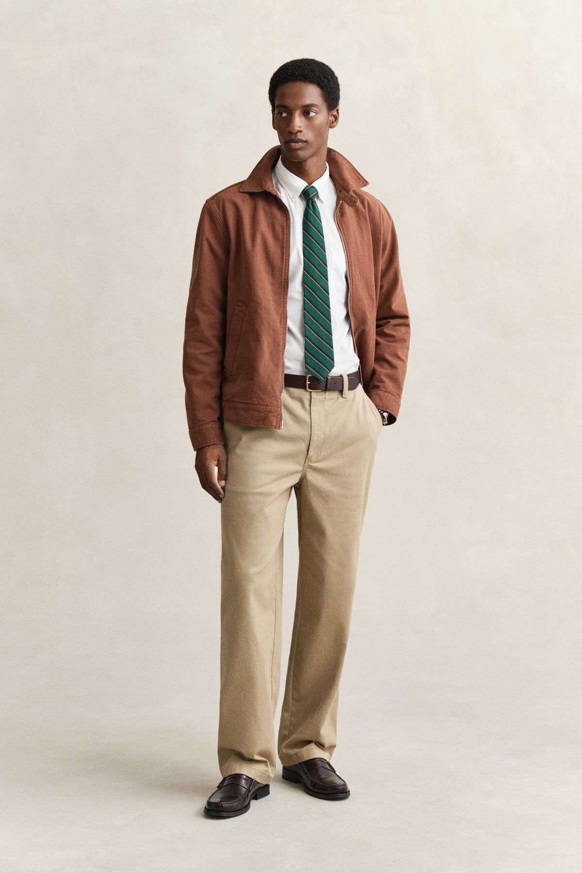 WHITE, REG CLASSIC POPLIN SHIRT BY GANT AU.