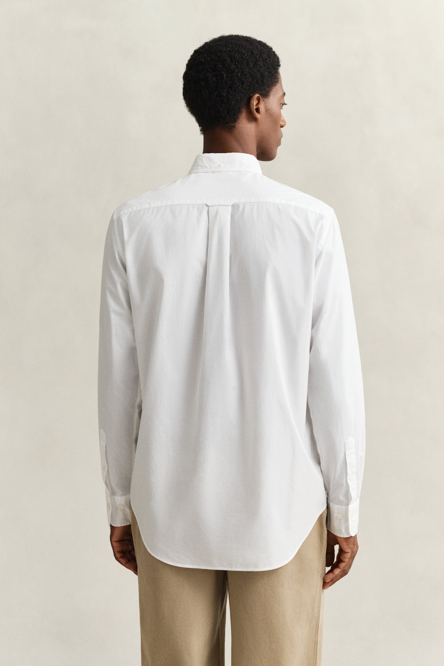 WHITE, REG CLASSIC POPLIN SHIRT, BACK-VIEW BY GANT AU.