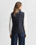EVENING BLUE, LIGHT DOWN VEST, BACK-VIEW BY GANT AU.