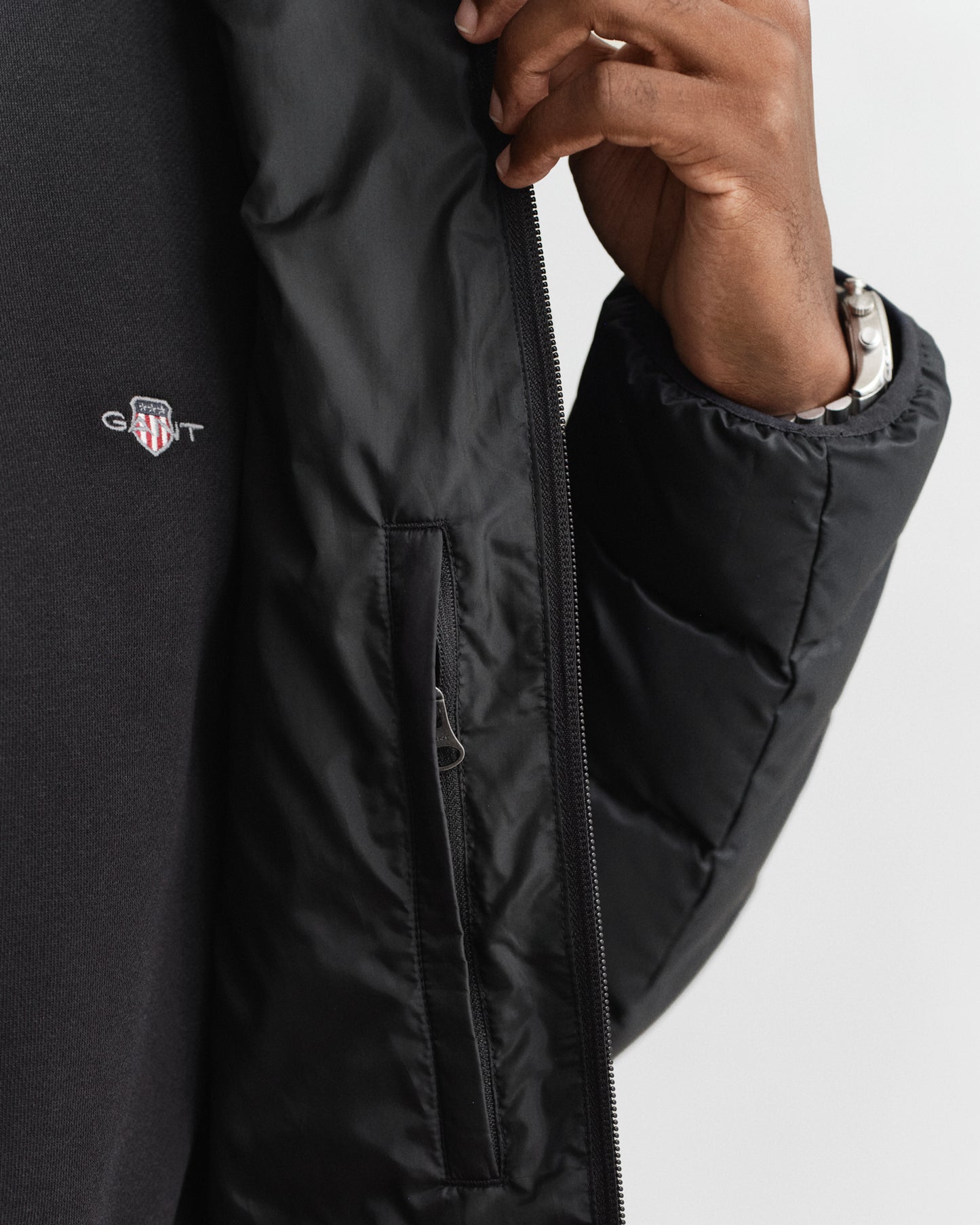 BLACK, LIGHT DOWN JACKET, CLOSE-UP BY GANT AU.