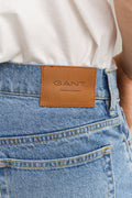SEMI LIGHT BLUE WORN IN, Straight Jeans, CLOSE-UP BY GANT AU.