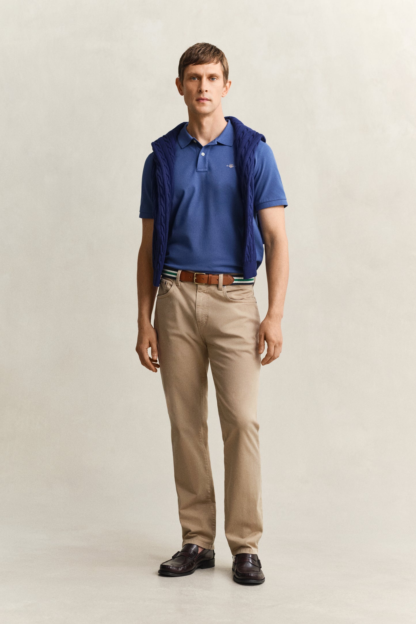 DARK KHAKI, Regular Jeans BY GANT AU.