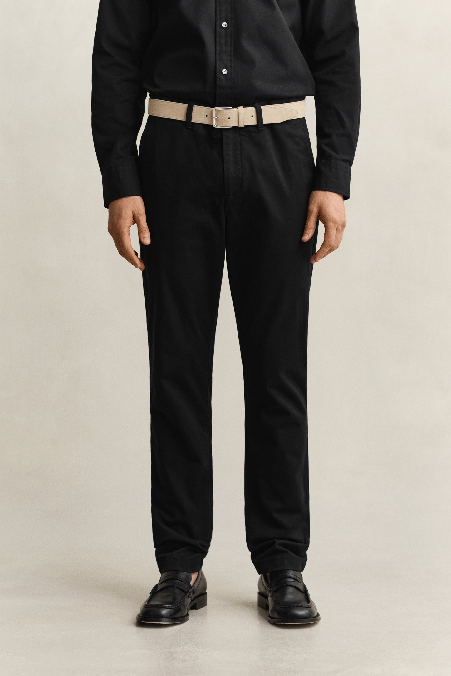 BLACK, Classic Slim Chinos, CLOSE-UP BY GANT AU.