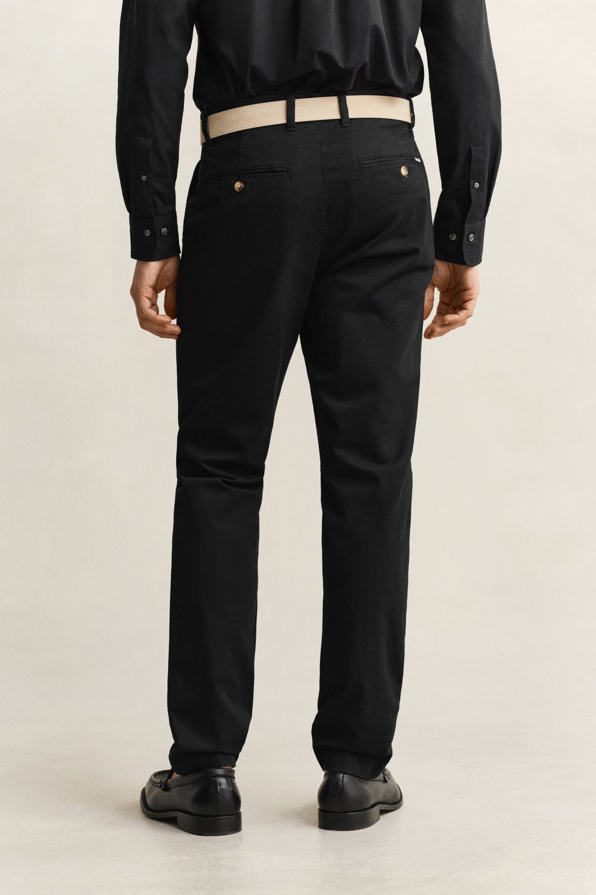 BLACK, Classic Slim Chinos, BACK-VIEW BY GANT AU.