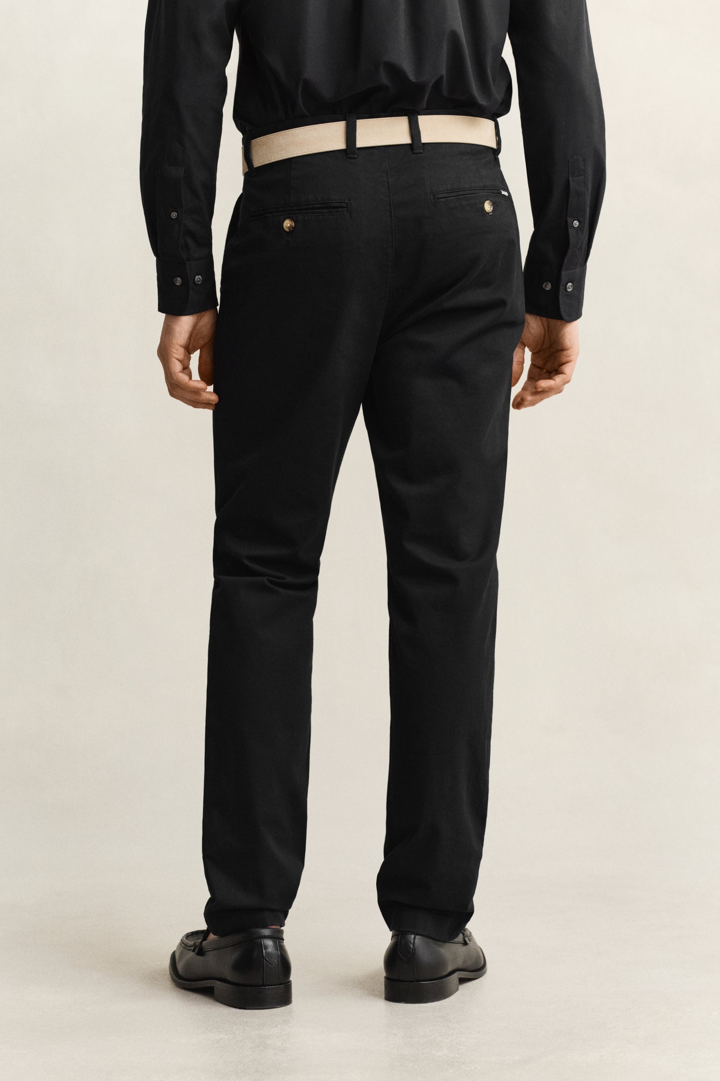 BLACK, Classic Slim Chinos, BACK-VIEW BY GANT AU.