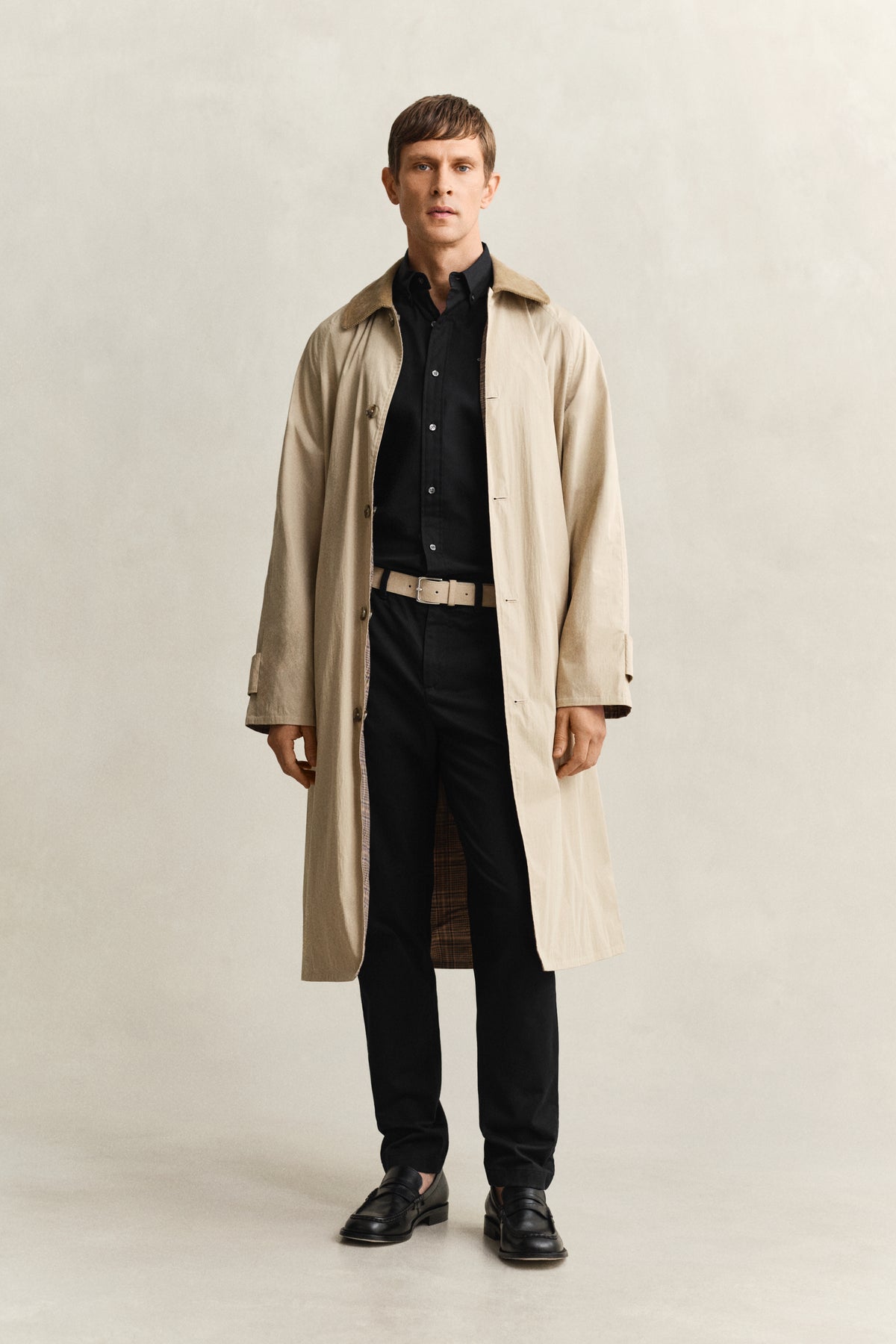 BLACK, Classic Slim Chinos BY GANT AU.