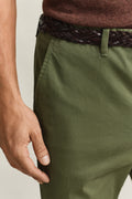 DRY HERB GREEN, Classic Slim Chinos, CLOSE-UP BY GANT AU.