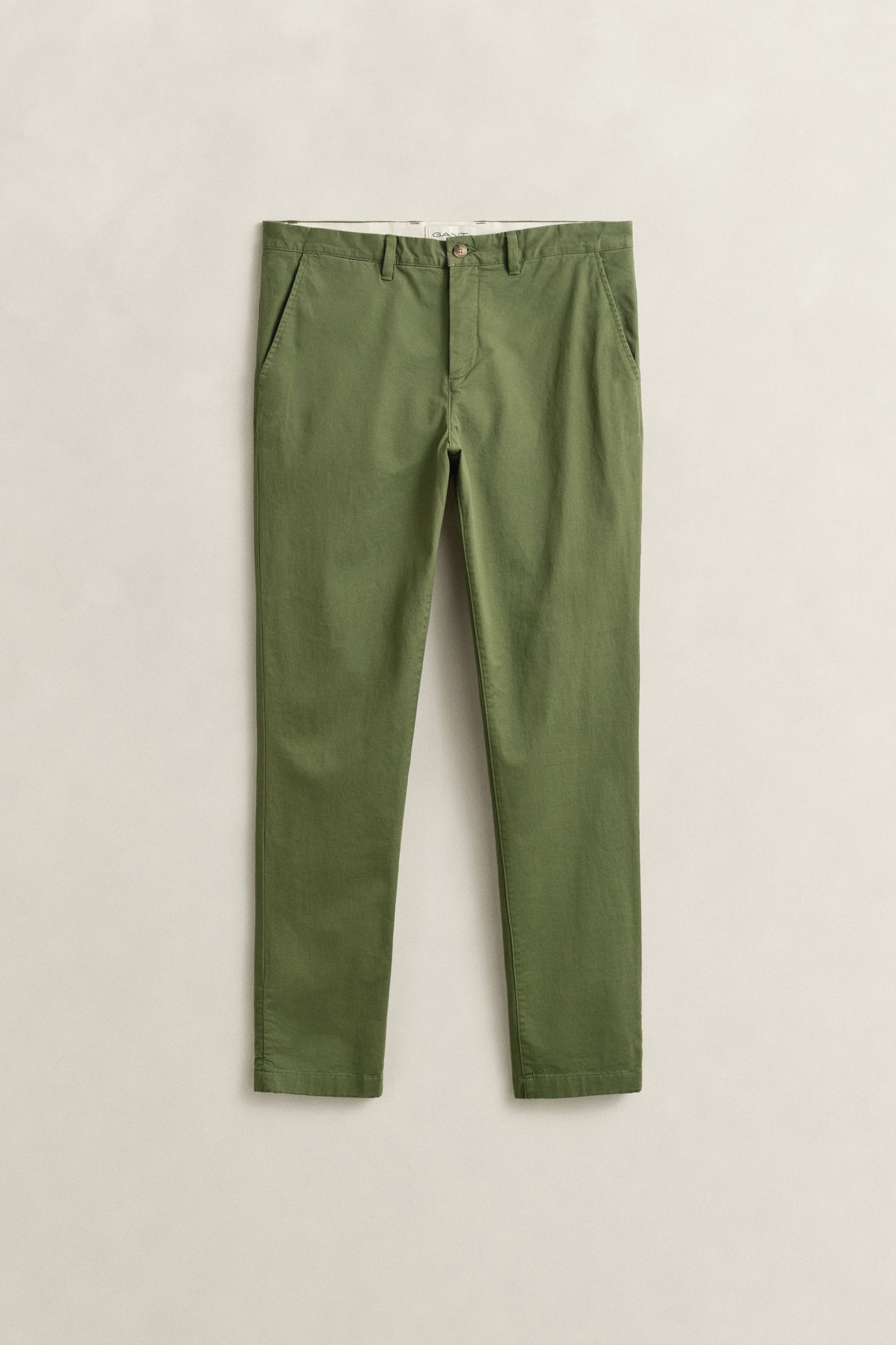 DRY HERB GREEN, Classic Slim Chinos, FLAT-LAY BY GANT AU.