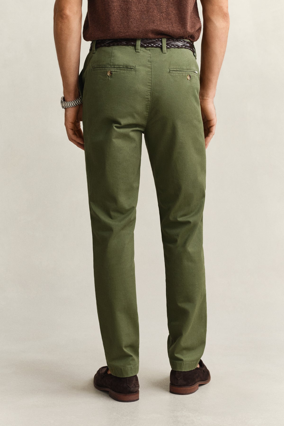 DRY HERB GREEN, Classic Slim Chinos, BACK-VIEW BY GANT AU.