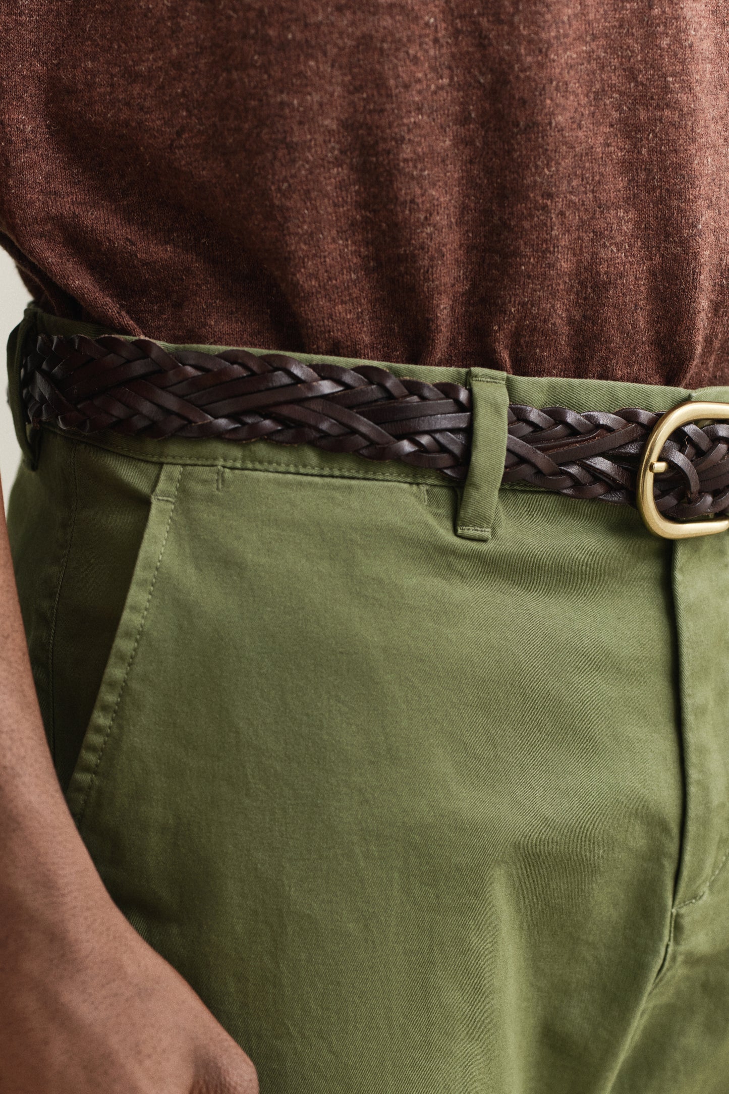 DRY HERB GREEN, Classic Regular Chinos, CLOSE-UP BY GANT AU.