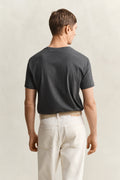 ANTRACIT MELANGE, REG SHIELD SS T-SHIRT, BACK-VIEW BY GANT AU.