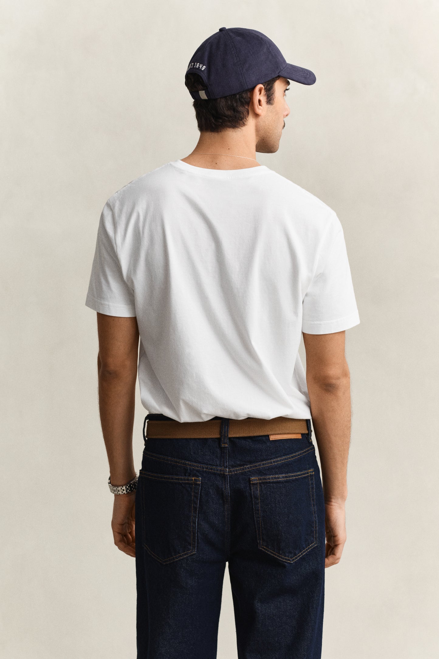 WHITE, Shield T-Shirt, BACK-VIEW BY GANT AU.