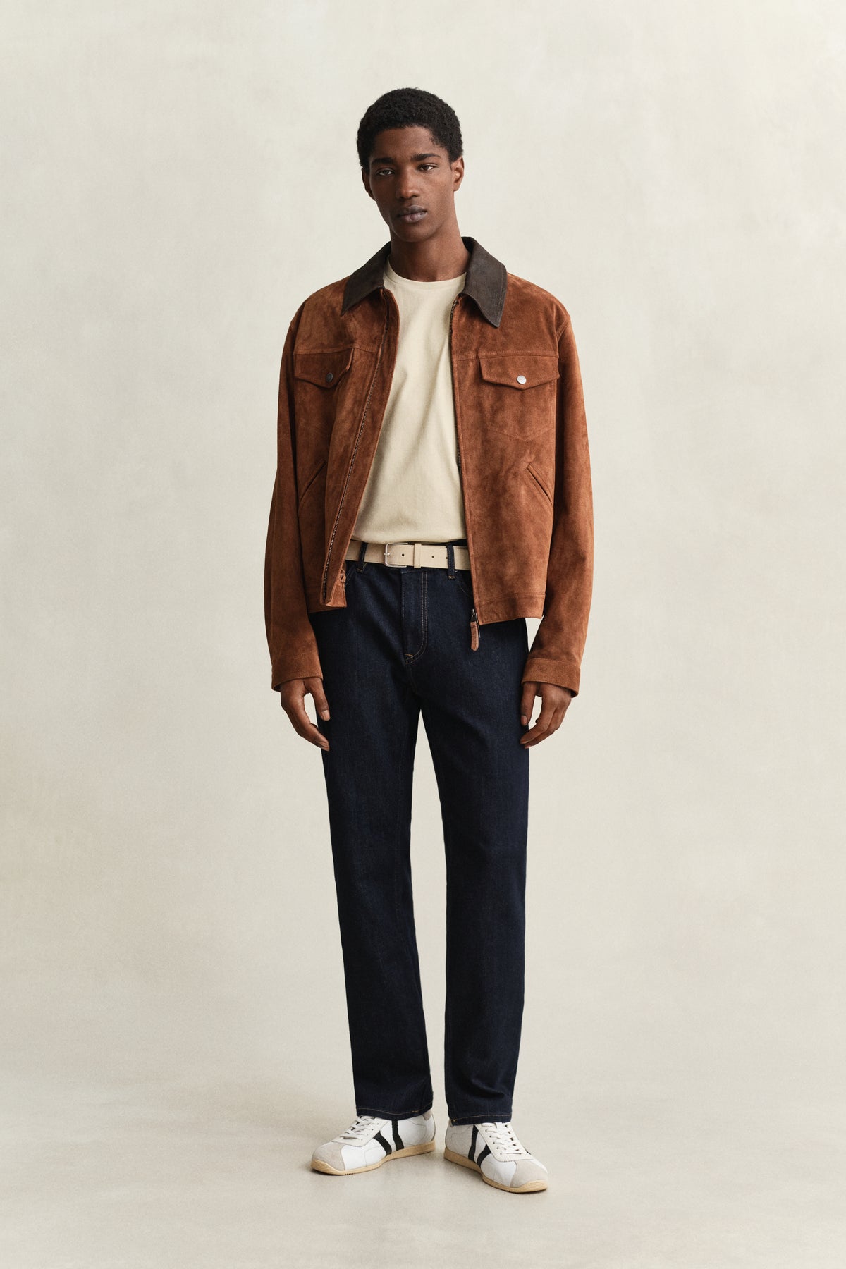OAT BEIGE, Shield T-Shirt BY GANT AU.