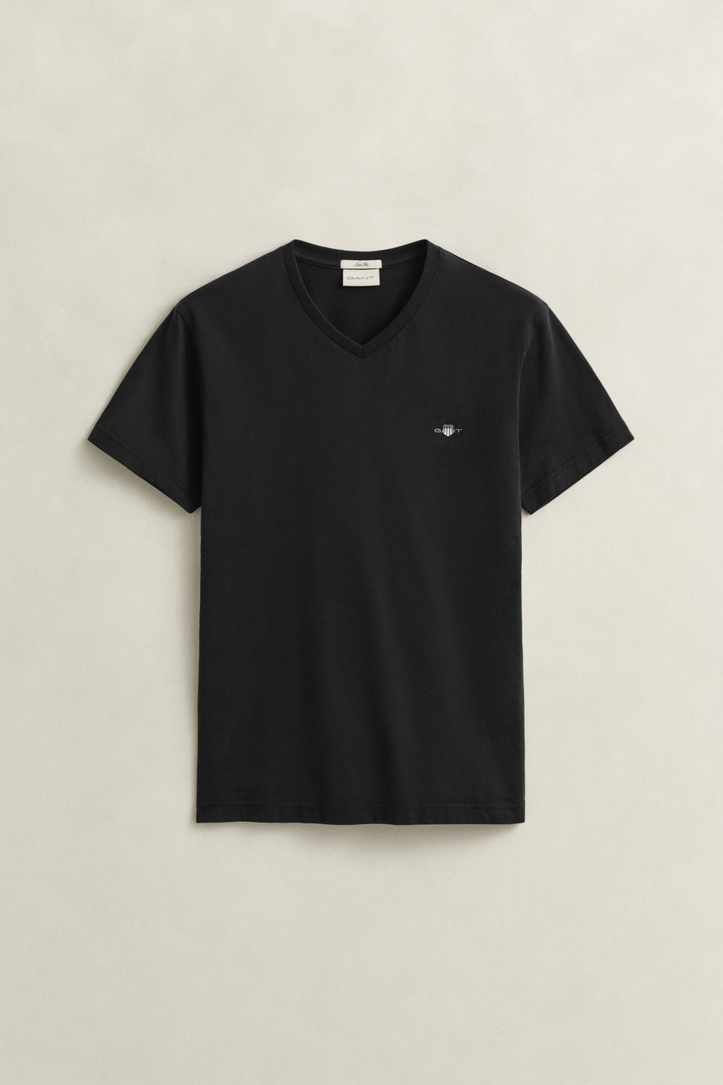 BLACK, Slim Shield T-Shirt, FLAT-LAY BY GANT AU.