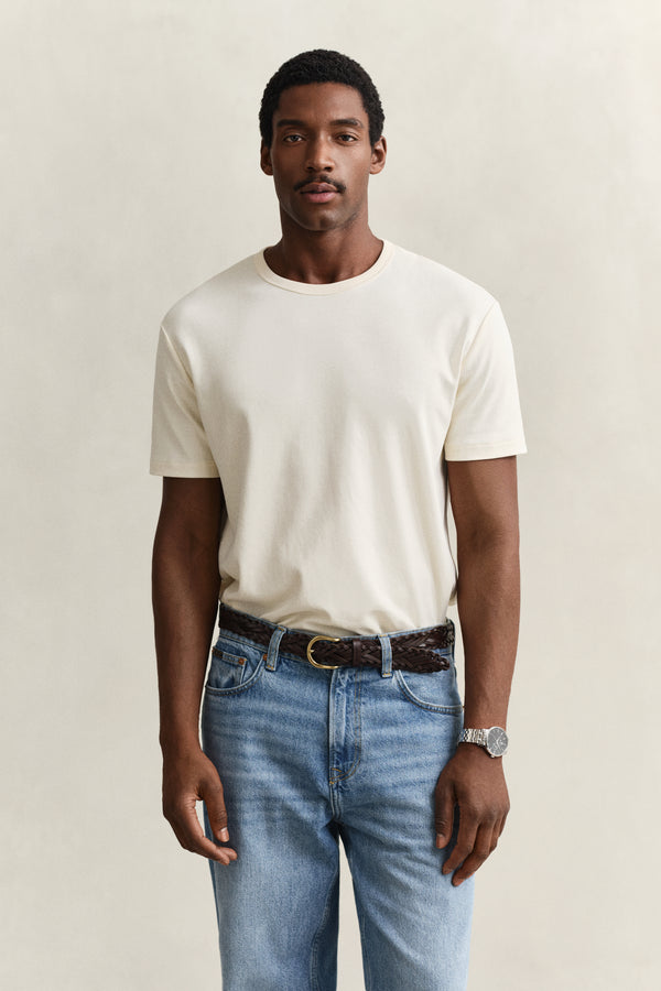 CREAMED WHITE, INTERLOCK SS TSHIRT, FRONT-VIEW BY GANT AU.