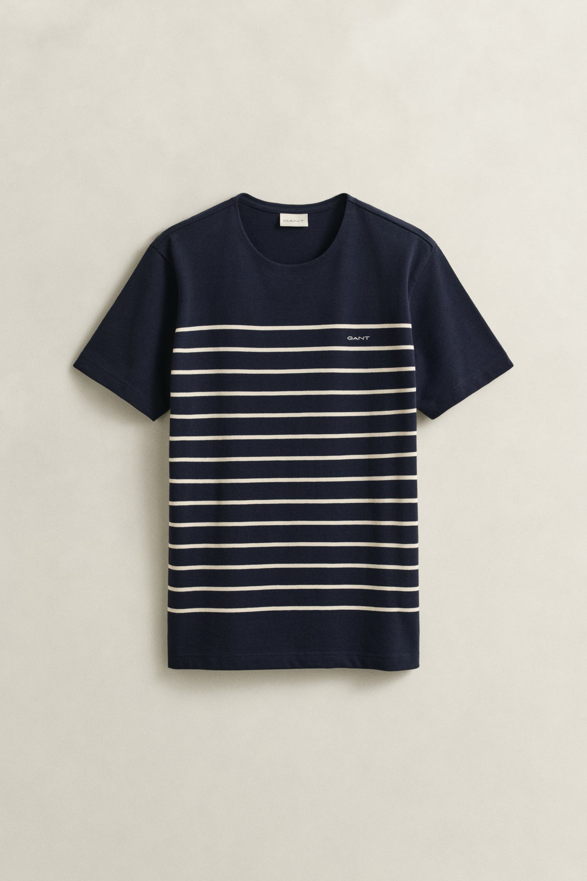 EVENING BLUE, PLACED STRIPE SS TSHIRT, FLAT-LAY BY GANT AU.