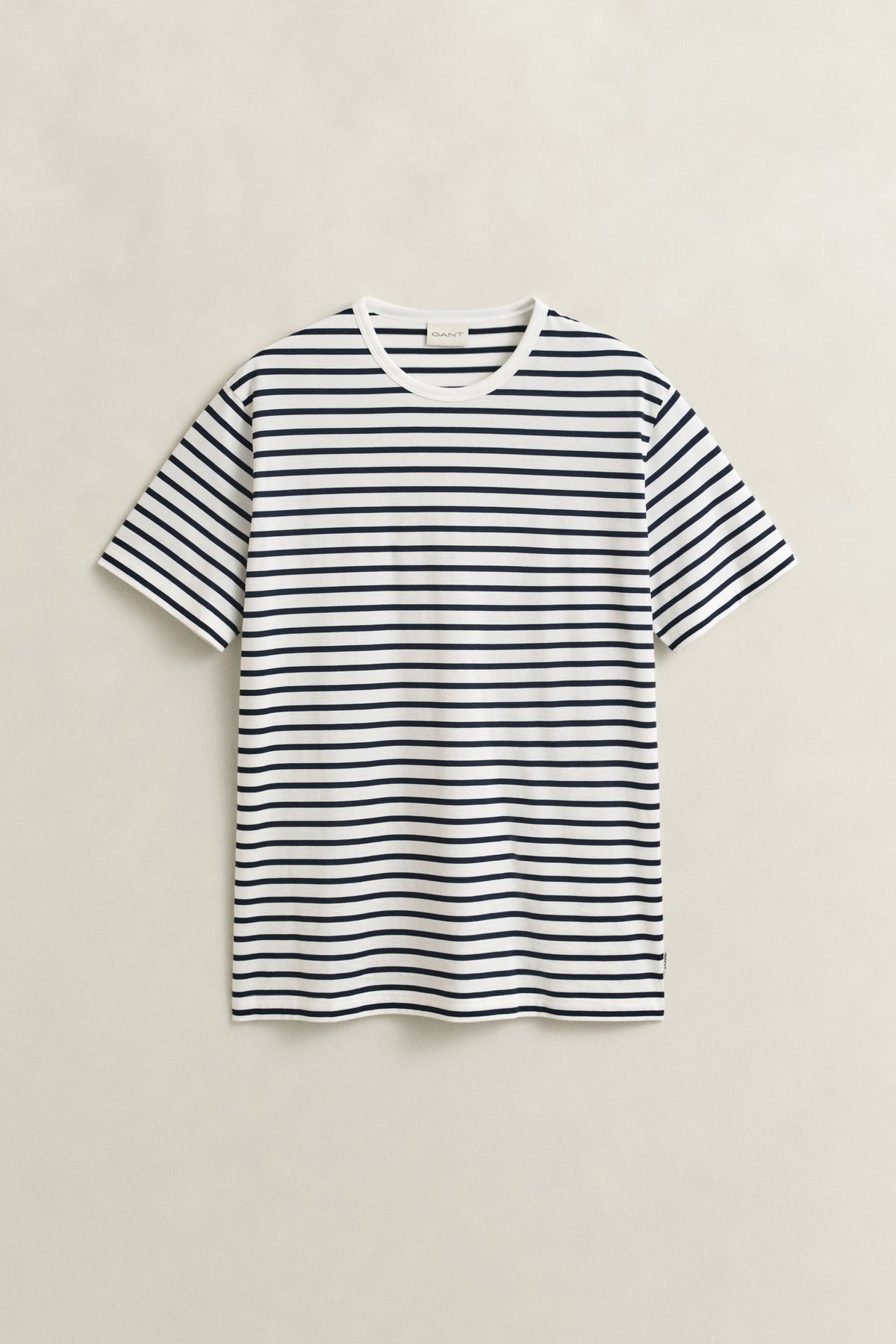 EGGSHELL, PIMA STRIPE SS TSHIRT, FLAT-LAY BY GANT AU.