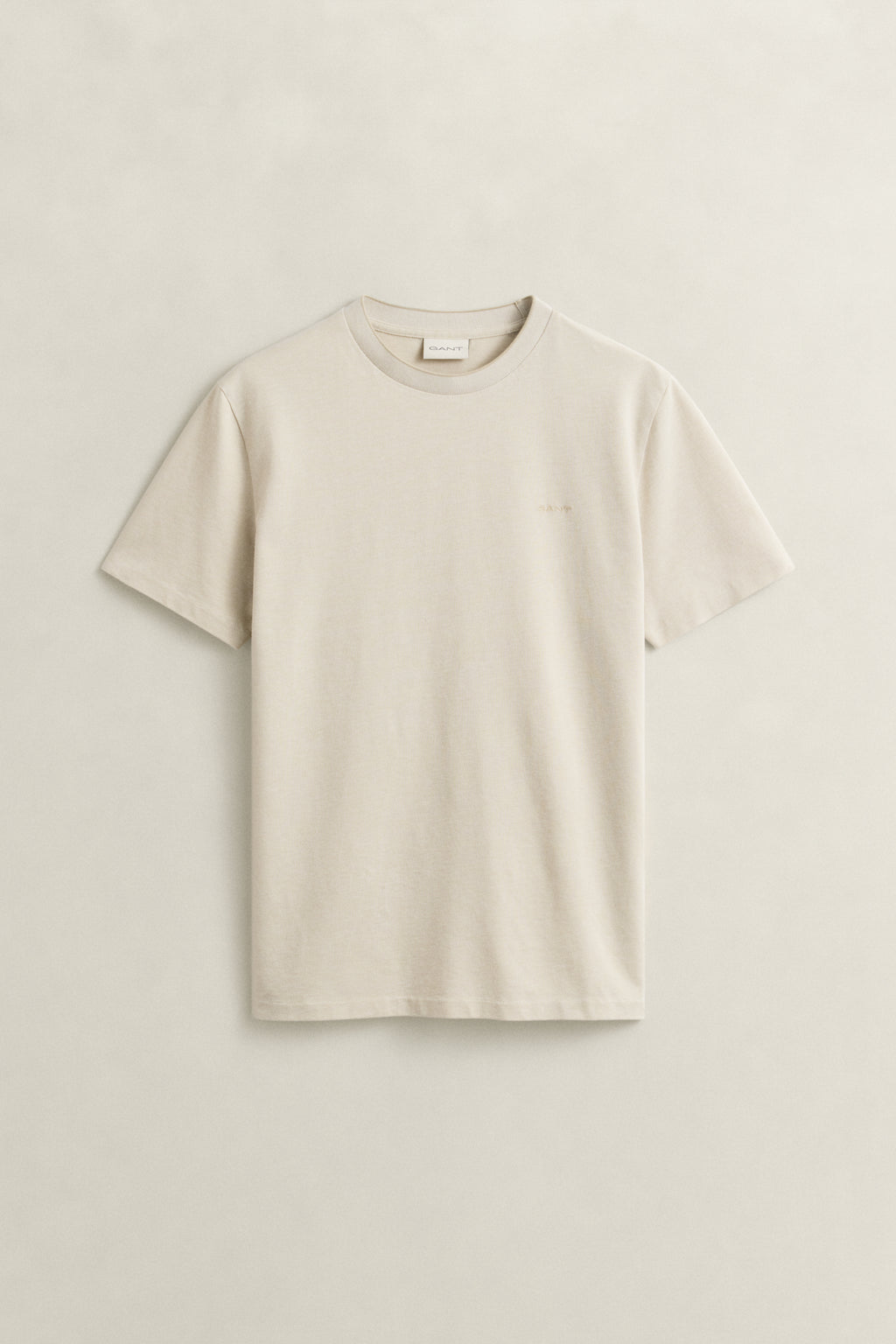 OAT BEIGE, Two-Toned T-Shirt, FLAT-LAY BY GANT AU.