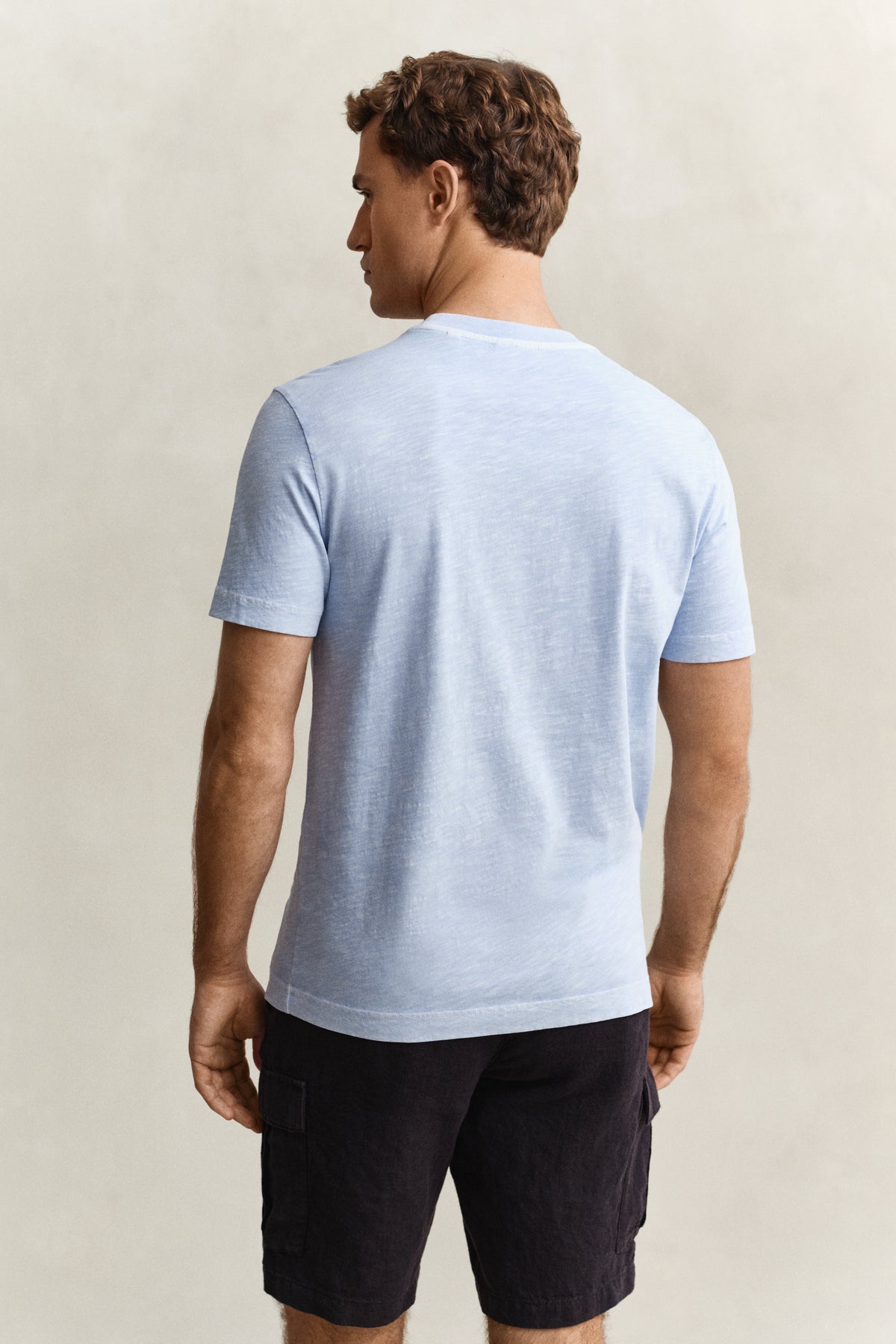 FRESH BLUE, WASHED SLUB SS TSHIRT, BACK-VIEW BY GANT AU.