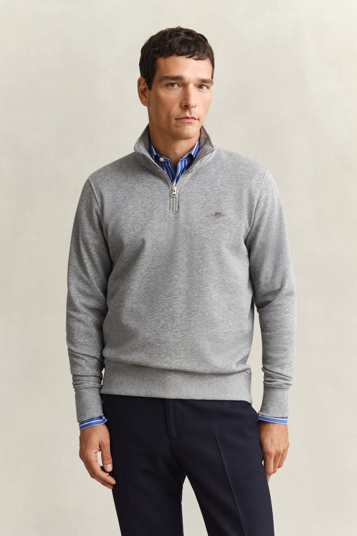 GREY MELANGE, REG SHIELD HALF ZIP SWEAT, FRONT-VIEW BY GANT AU.
