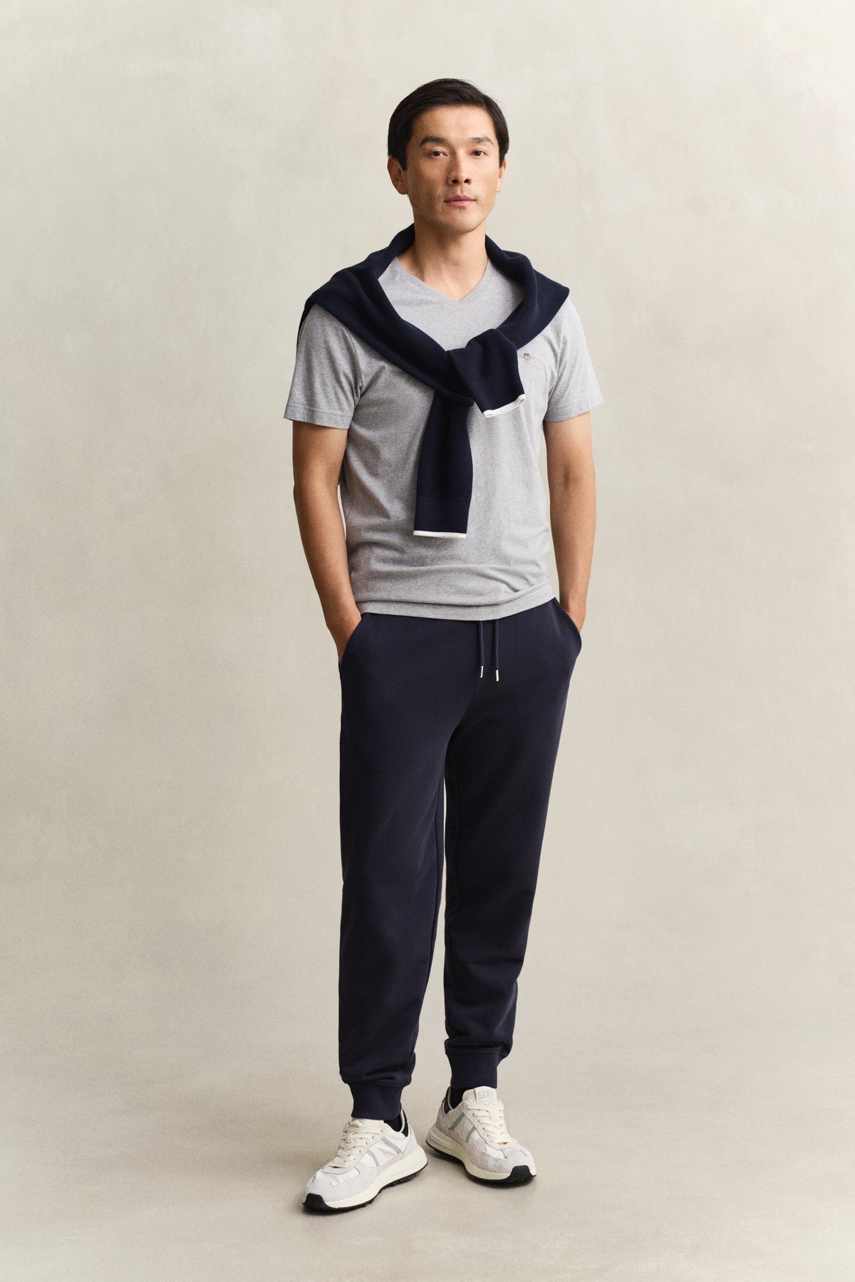 EVENING BLUE, REG SHIELD SWEATPANTS BY GANT AU.