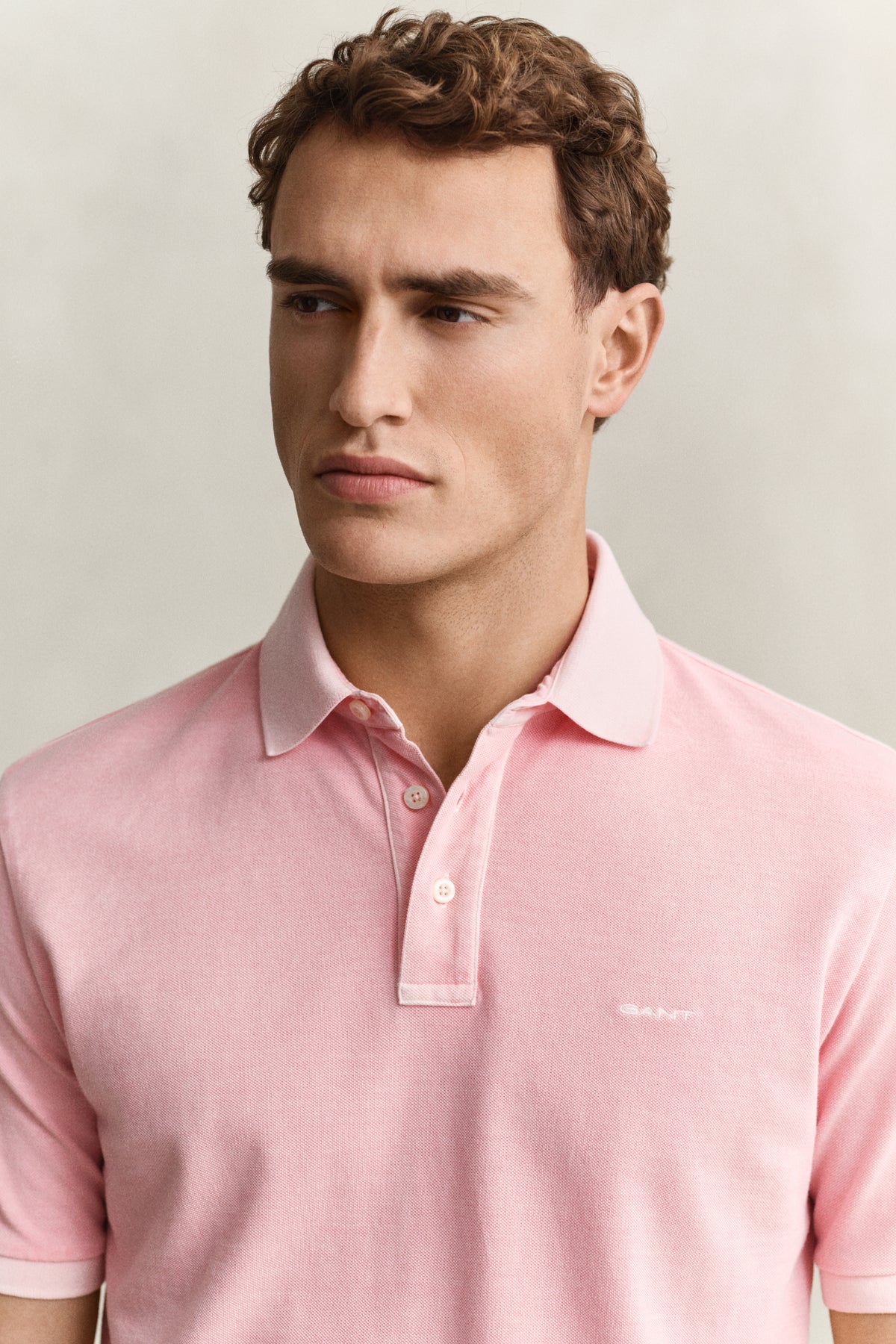 BUBBELGUM PINK, SUNFADED SS POLO, CLOSE-UP BY GANT AU.